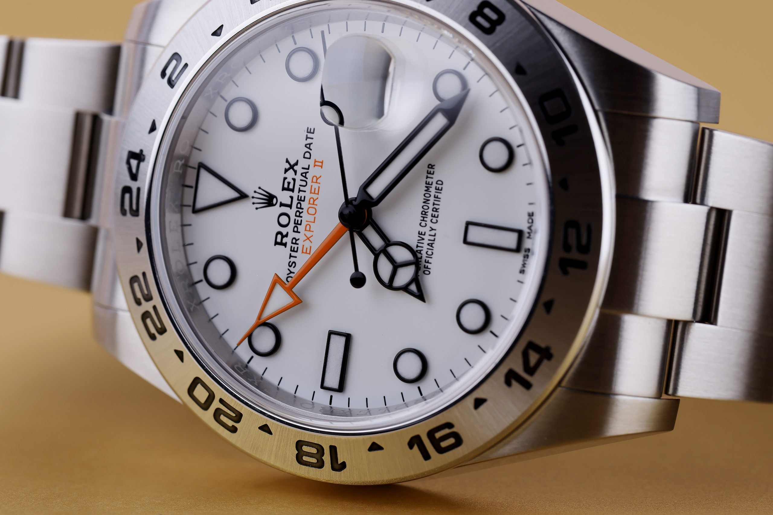 Rolex_Explorer_White_Dial_04