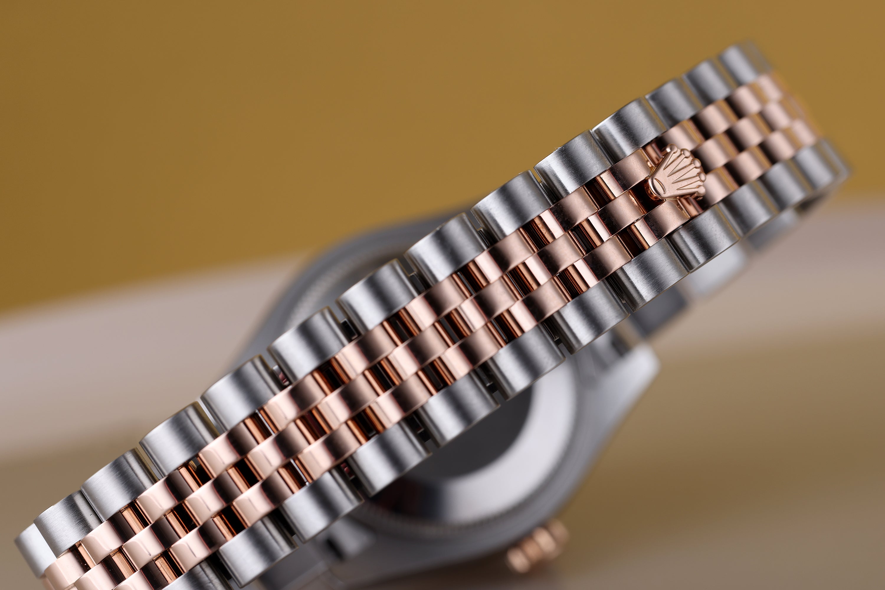 Rolex Lady DateJust 28mm | REF. 178241 | Silver Diamond Dial | Stainless Steel & 18k Rose Gold | 2018 | Box & Papers