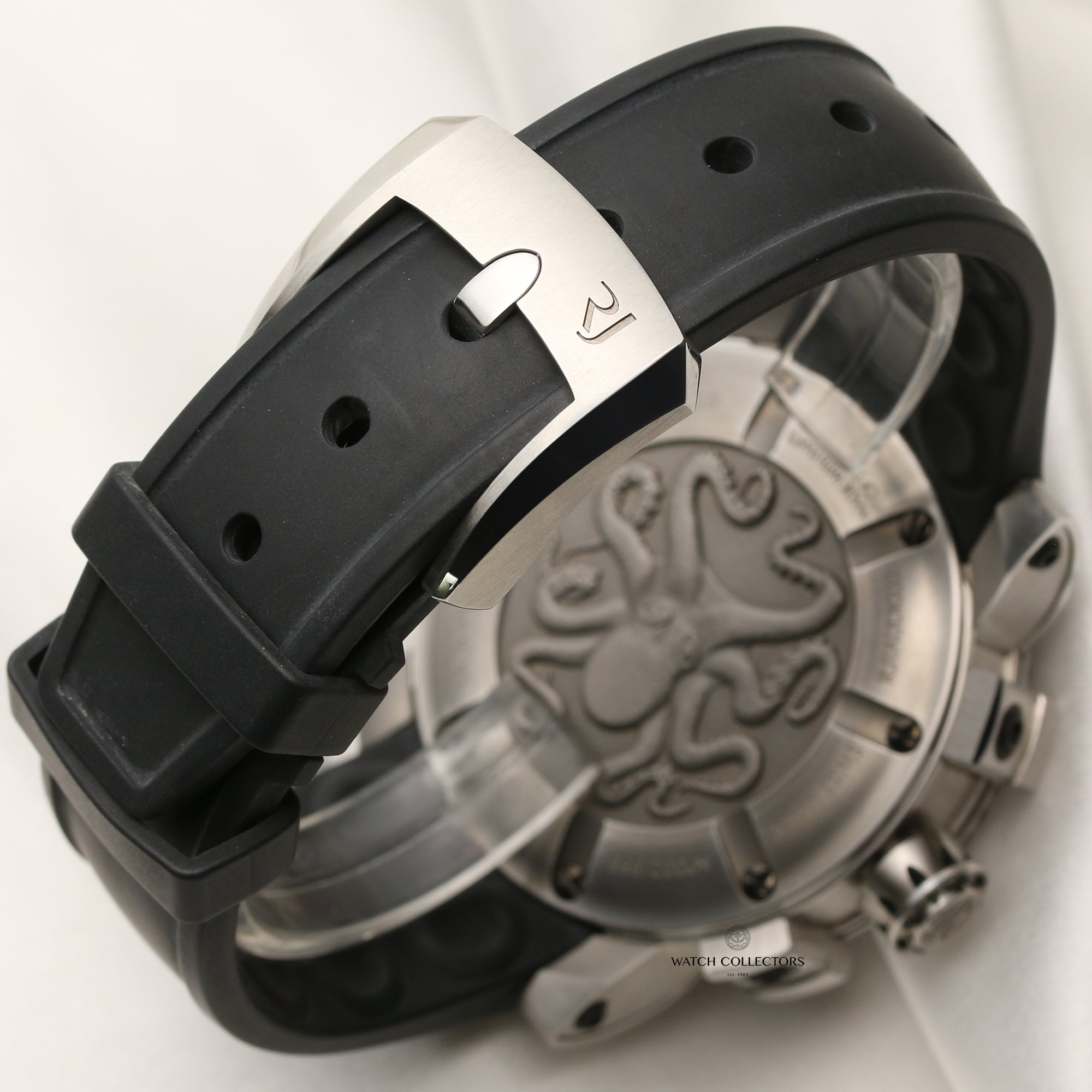 Romain Jerome Octopus RJTAUDI003 Second Hand Watch Collectors 4