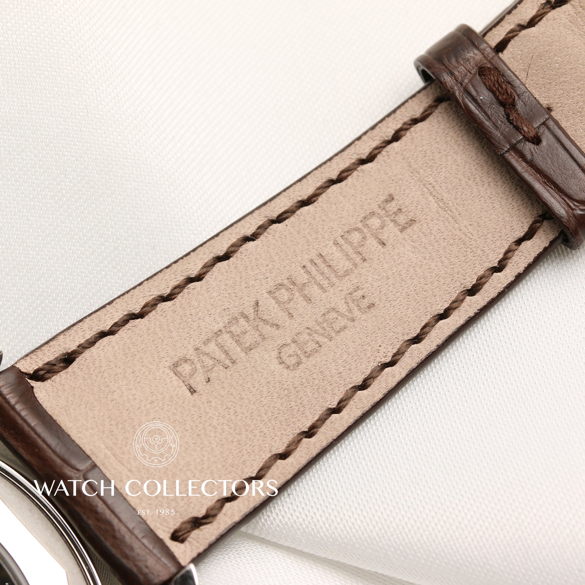 Unworn Full Set Patek Philippe 5960P-001 Platinum Annual Calendar Second Hand Watch Collectors 10