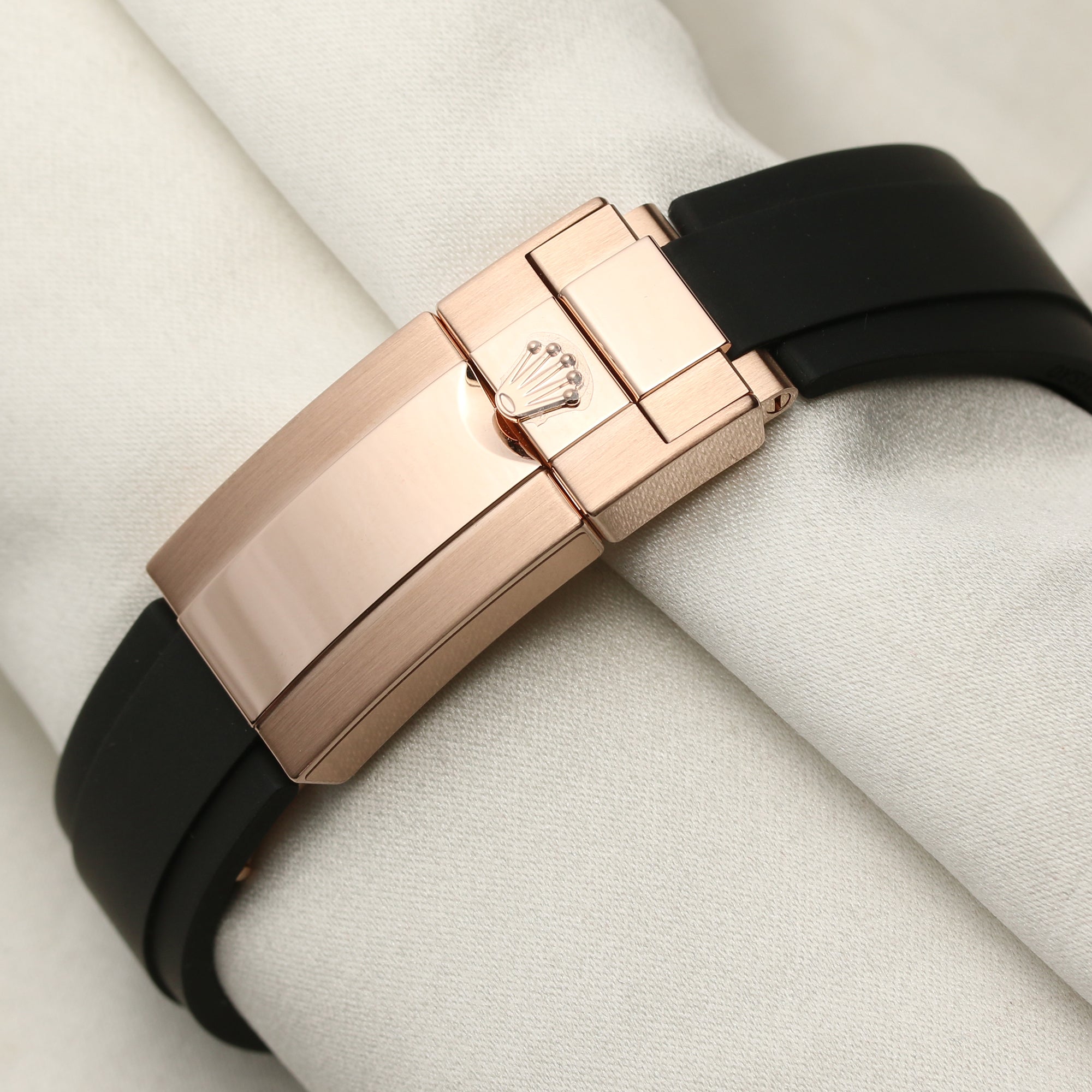 Unworn Rolex Daytona 116515LN 18K Rose Gold Second Hand Watch Collectors 7