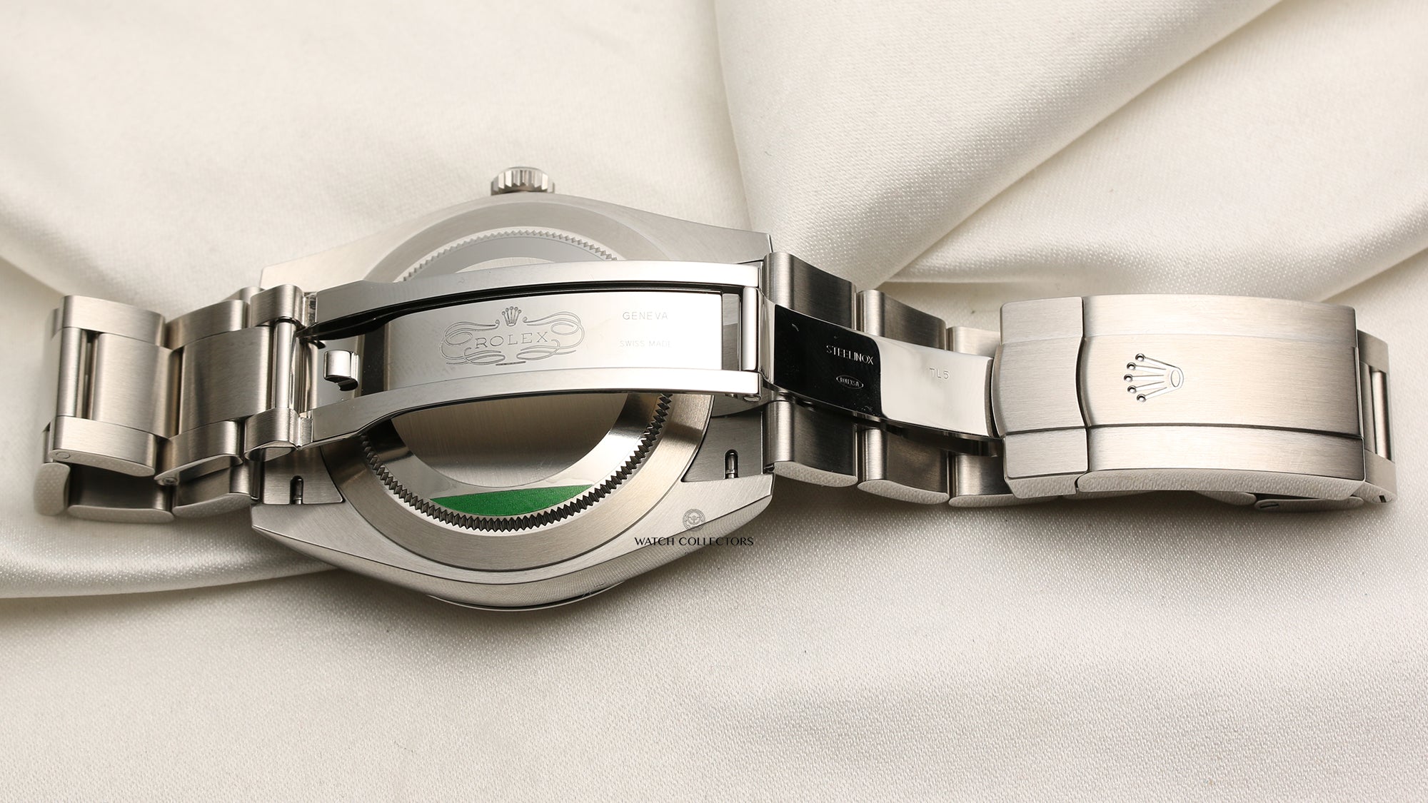 Unworn Rolex Oyster Perpetual 124300 Green Stainless Steel Second Hand Watch Collectors 8