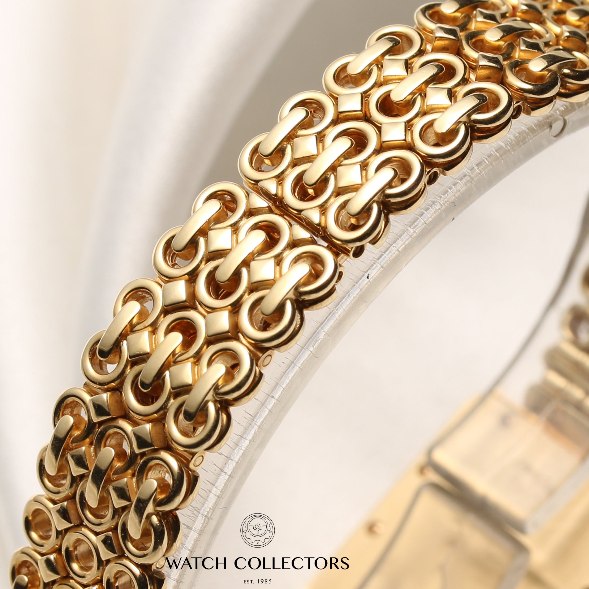 Vacheron Constantin 27620 18K Yellow Gold Pave Diamond Bezel Bracelet Second Hand Watch Collectors 9