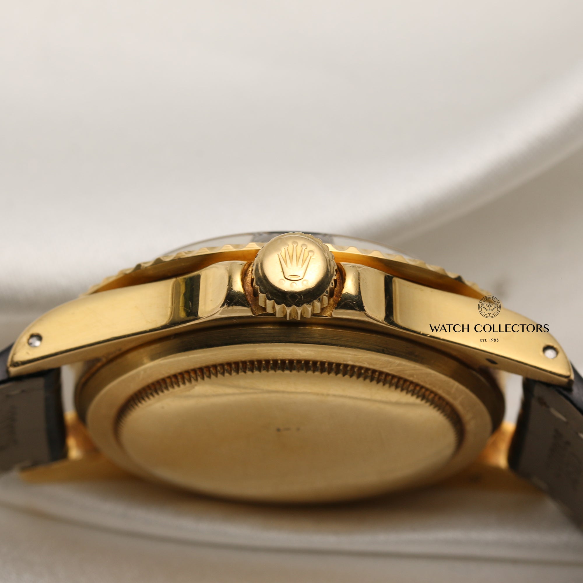 Vintage Rolex Submariner 1680 Nipple Dial 18K Yellow Gold Second Hand Watch Collectors 7