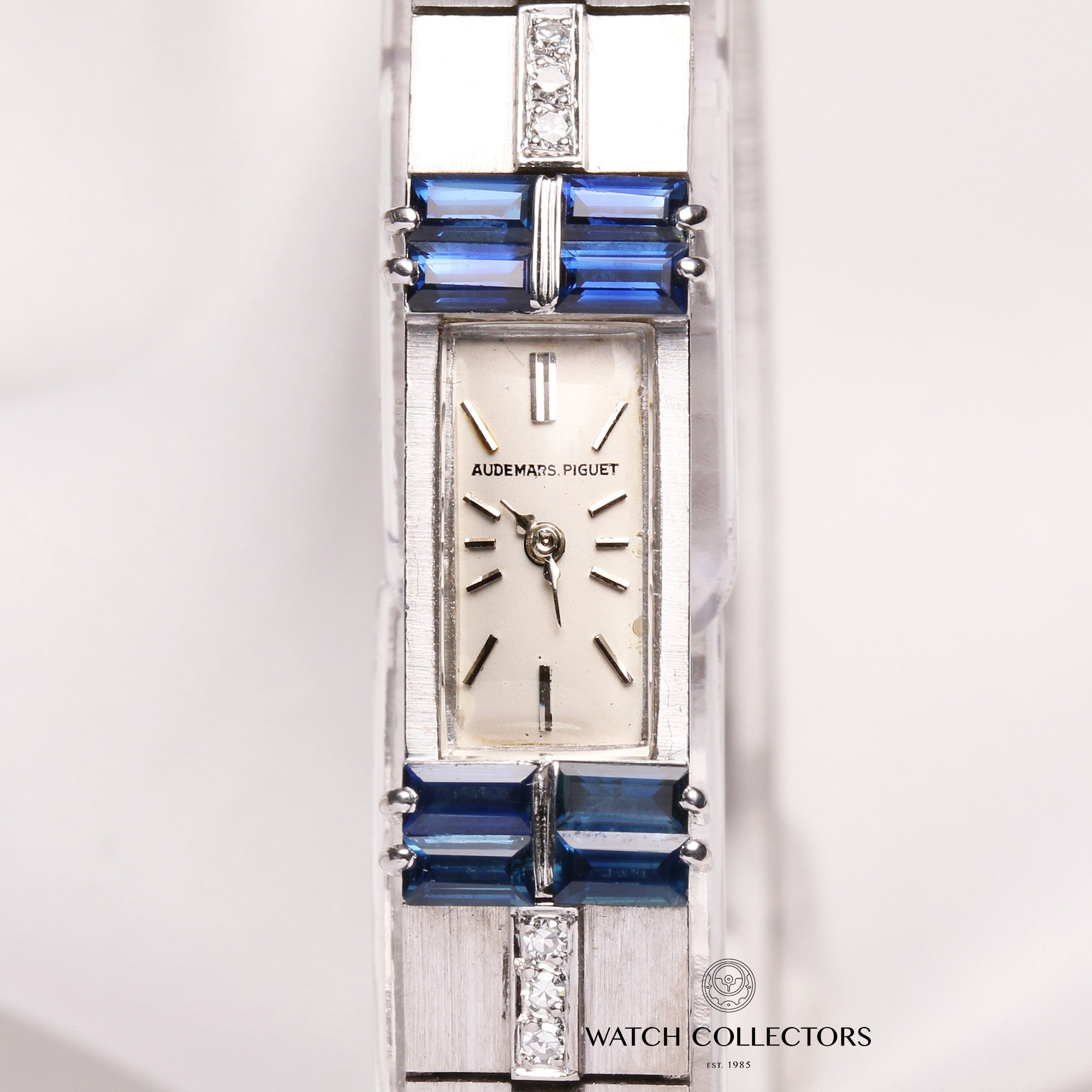 audemars_piguet_lady_sapphire_bezel_diamond_bracelet_18k_white_gold_second_hand_watch_collectors_1_2_