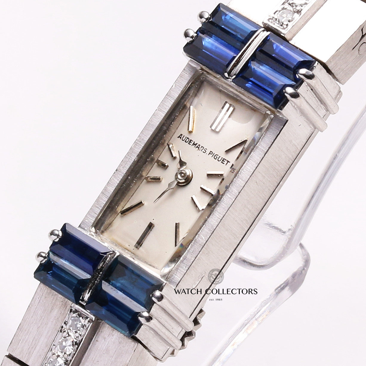 audemars_piguet_lady_sapphire_bezel_diamond_bracelet_18k_white_gold_second_hand_watch_collectors_1_4_