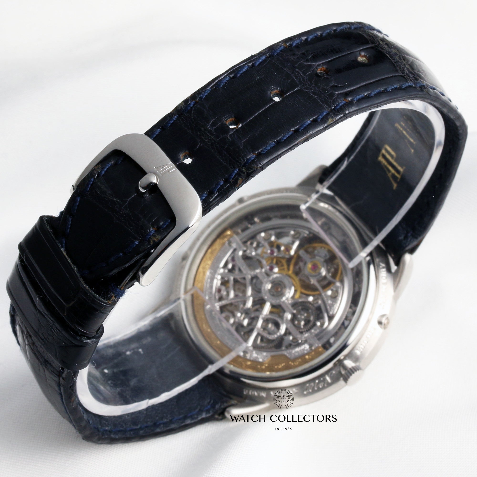 audemars_piguet_perpetual_calendar_25911oro0002cr01_platinum_second_hand_watch_collectors_5_