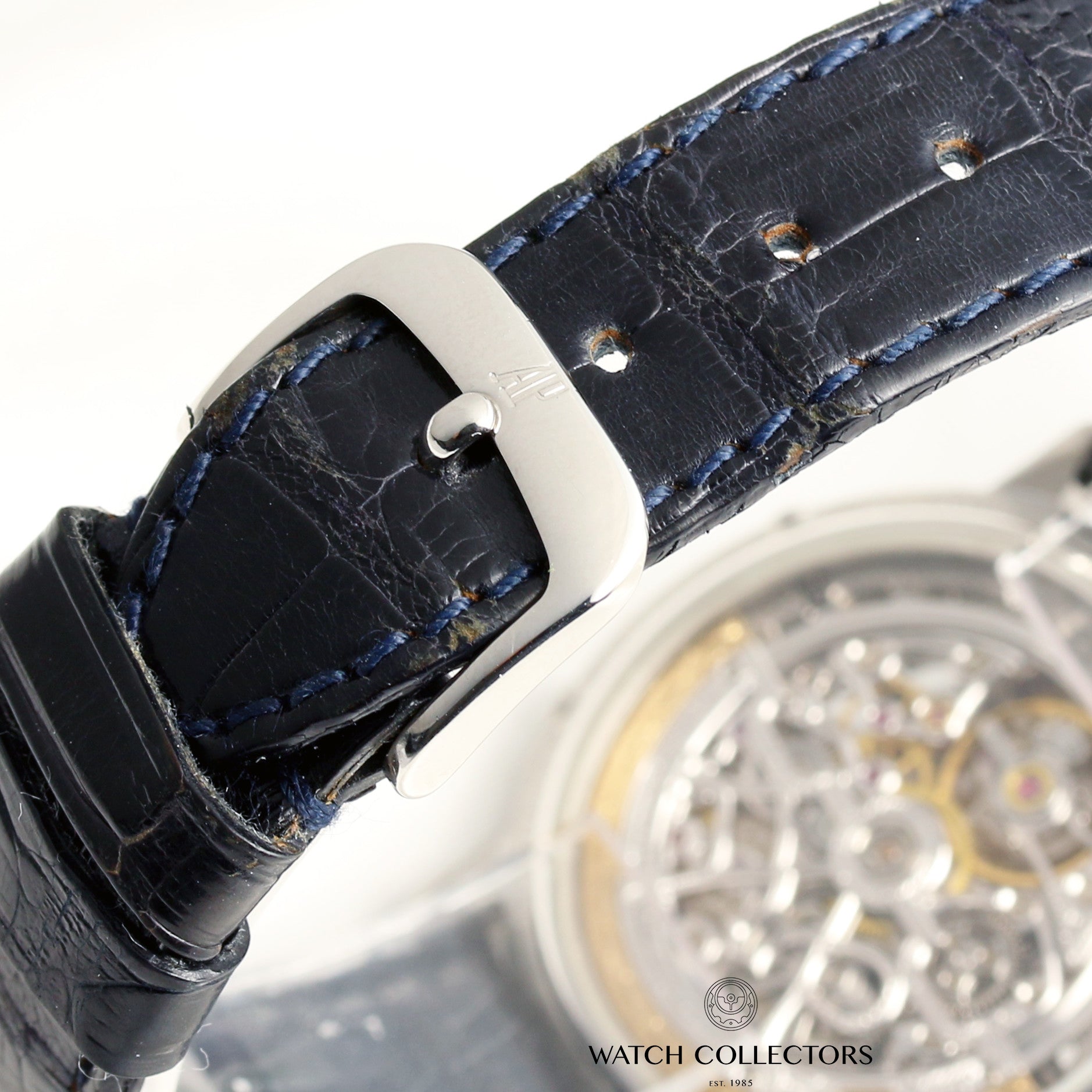 audemars_piguet_perpetual_calendar_25911oro0002cr01_platinum_second_hand_watch_collectors_6_