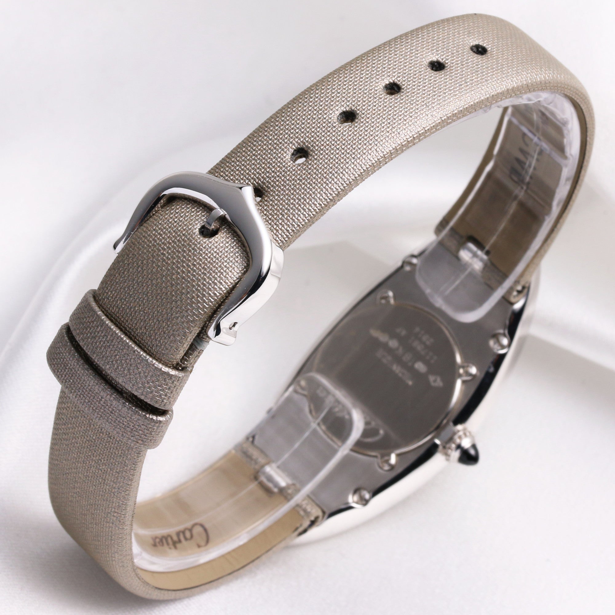 cartier_baignoire_allongee_2514_18k_white_gold_second_hand_watch_collectors_5.jpg