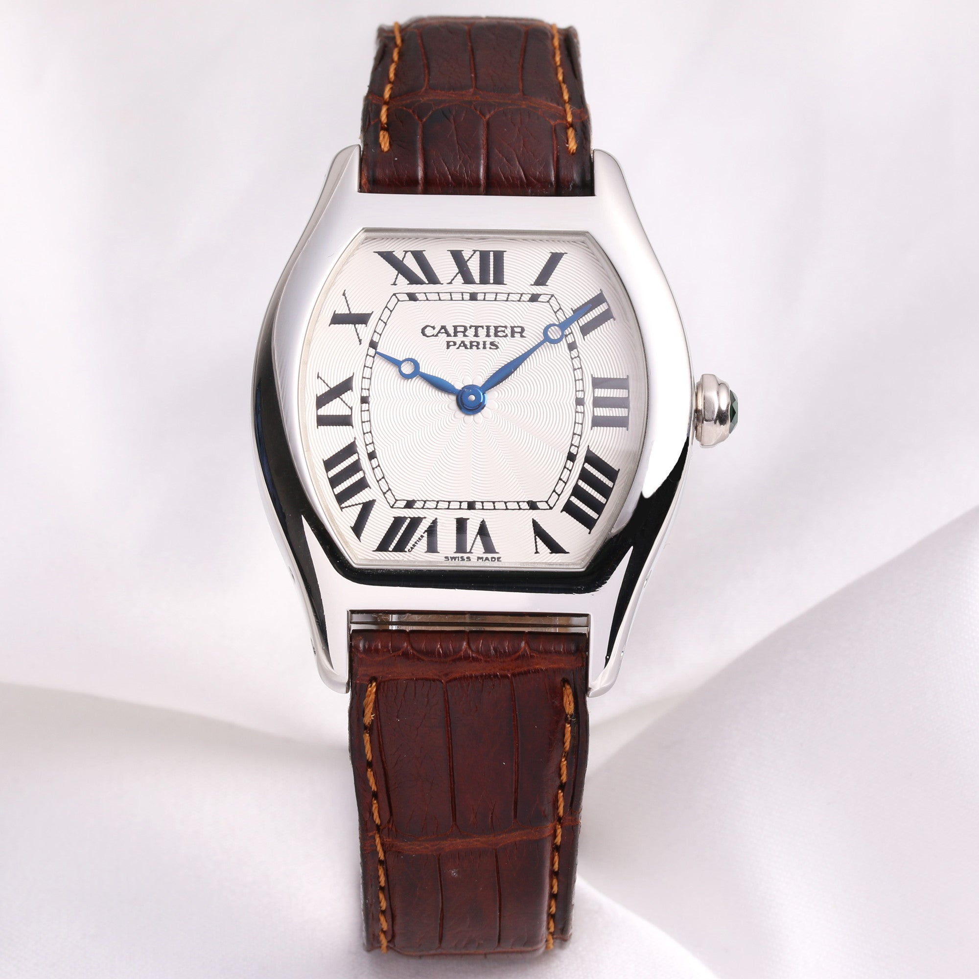 cartier_collection_privee_tortue_2518d_platinum_second_hand_watch_collectors_1.jpg