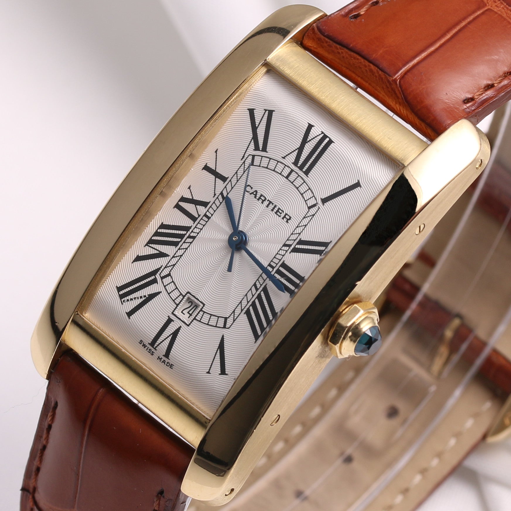 cartier_tank_americaine_18k_yellow_gold_second_hand_watch_collectors_4_.jpg