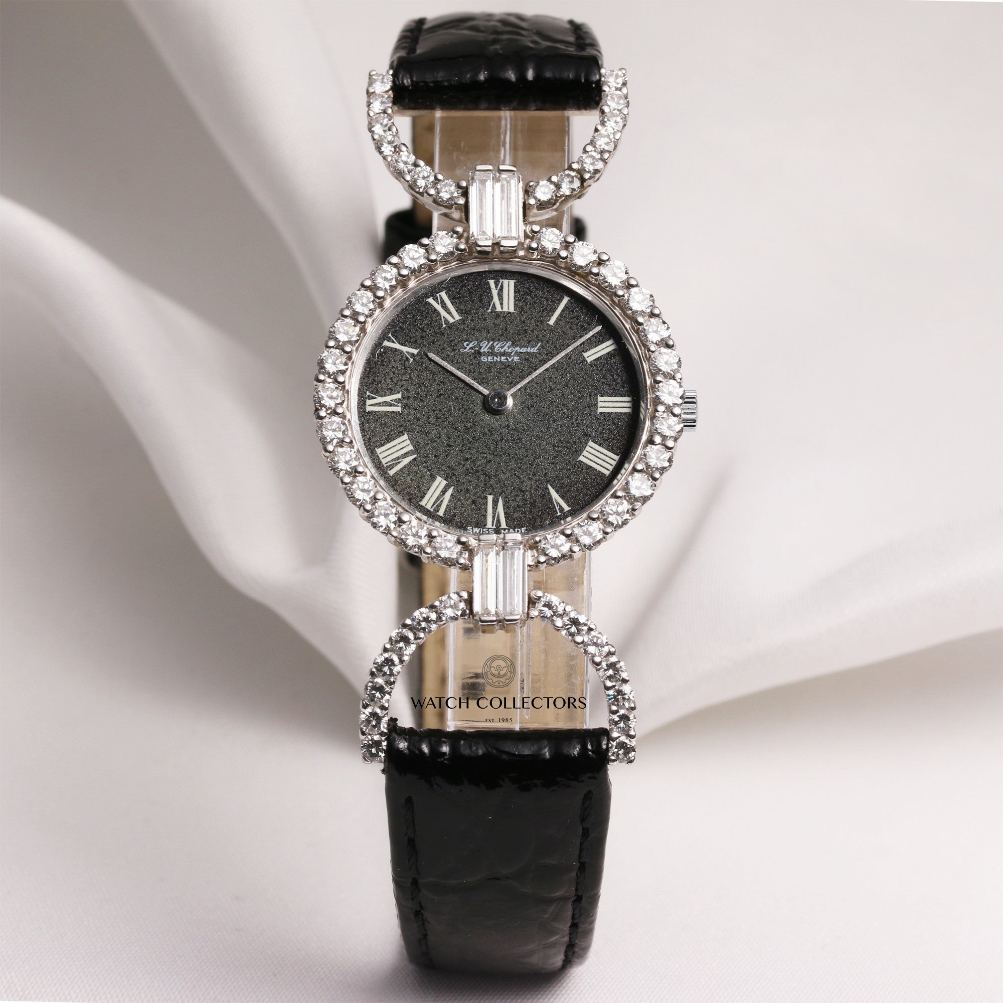 chopard_lady_18k_white_gold_diamond_dial_bezel_baguette_shoulders_second_hand_watch_collectors_1_1_