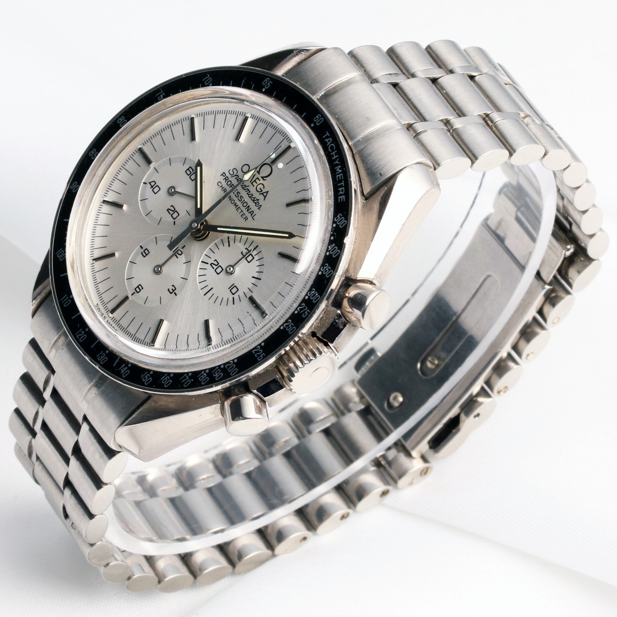 omega_speedmaster_apollo_xi_limited_edition_18k_white_gold_second_hand_watch_collectors_2_.jpg
