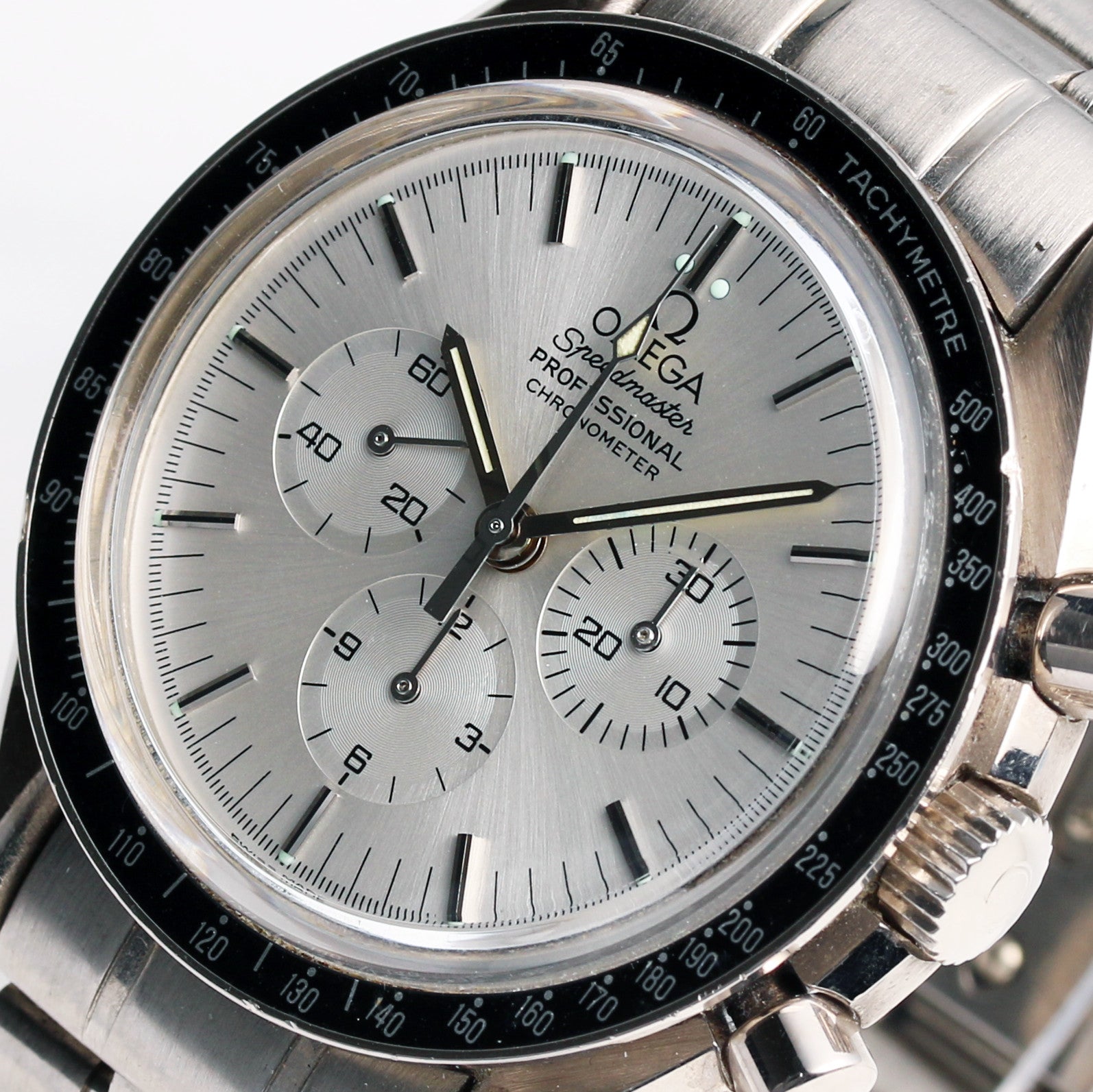 omega_speedmaster_apollo_xi_limited_edition_18k_white_gold_second_hand_watch_collectors_3_.jpg