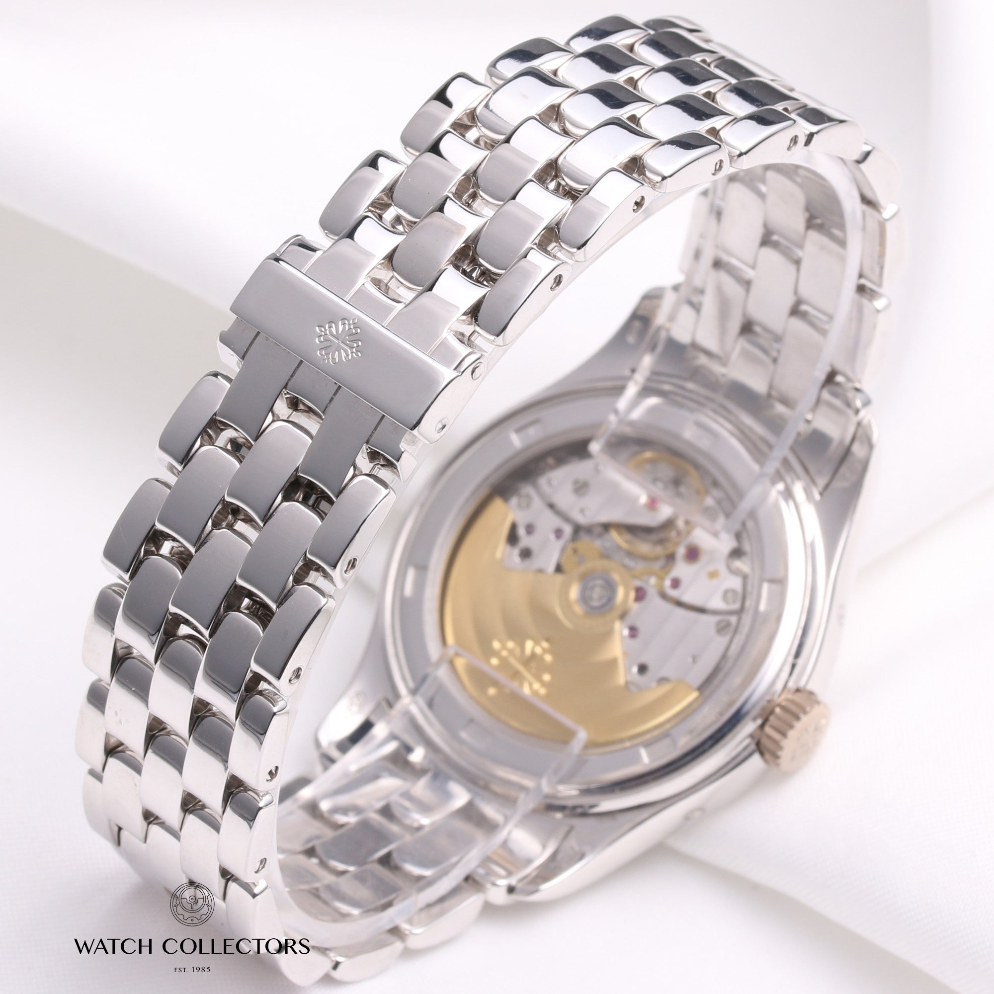 patek_philippe_annual_calendar_50371g-001_18k_white_gold_diamond_second_hand_watch_collectors_5_