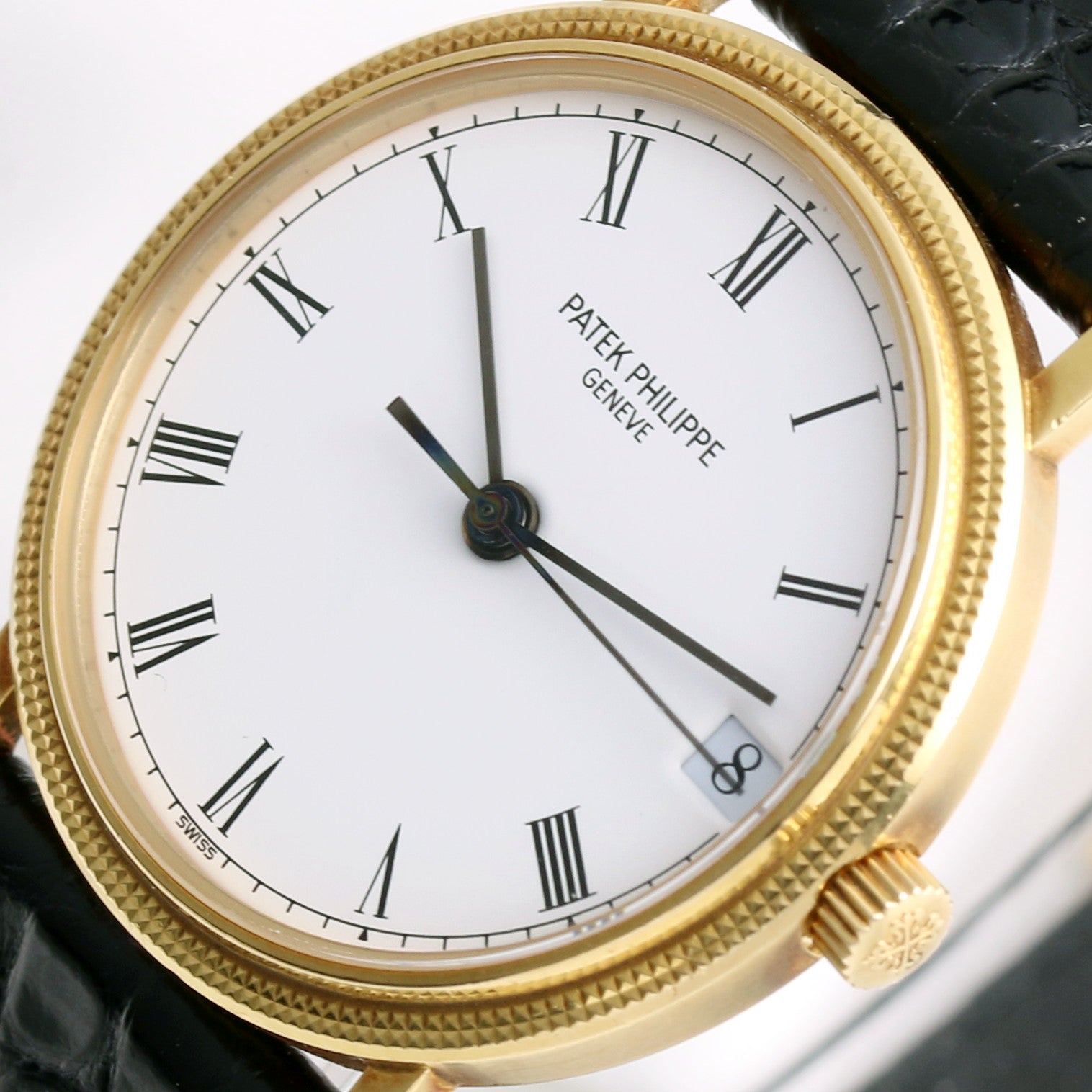 patek_philippe_calatrava_3802_18k_yellow_gold_second_hand_watch_collectors_4_.jpg