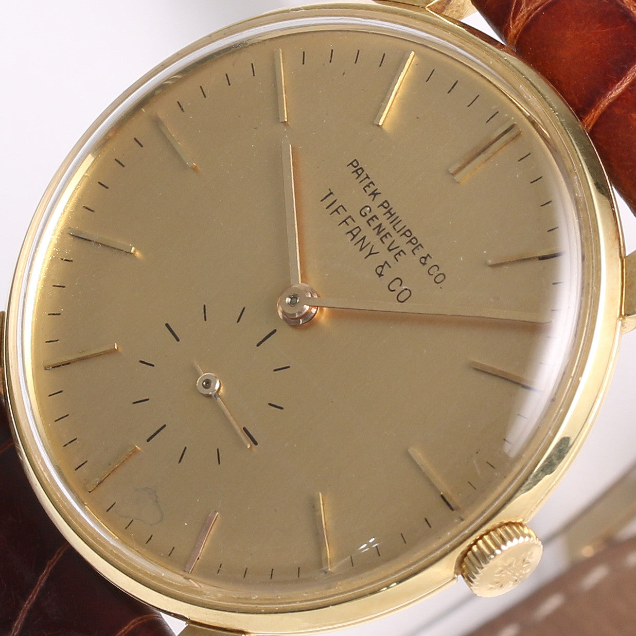 patek_philippe_calatrava_tiffany_co_18k_yellow_gold_second_hand_watch_collectors_1_3_.jpg