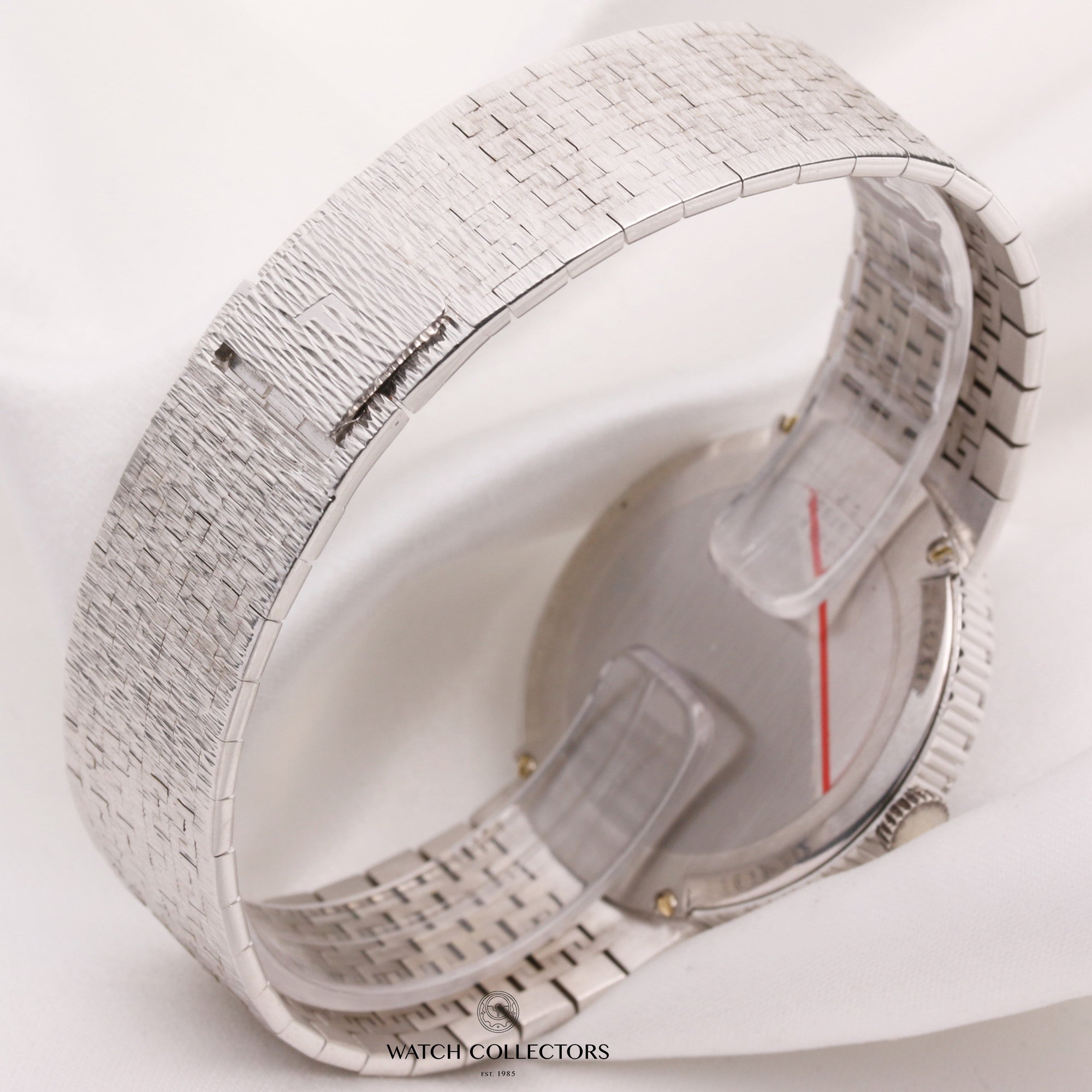 piaget_18k_white_gold_pave_dial_diamond_bezel_12336a6_second_hand_watch_collectors_5