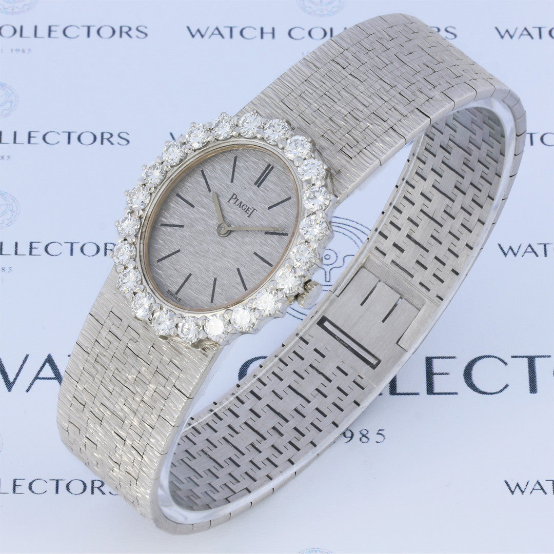 piaget_vintage_diamond_9338a6_18k_white_gold_second_hand_watch_collectors_2.jpg