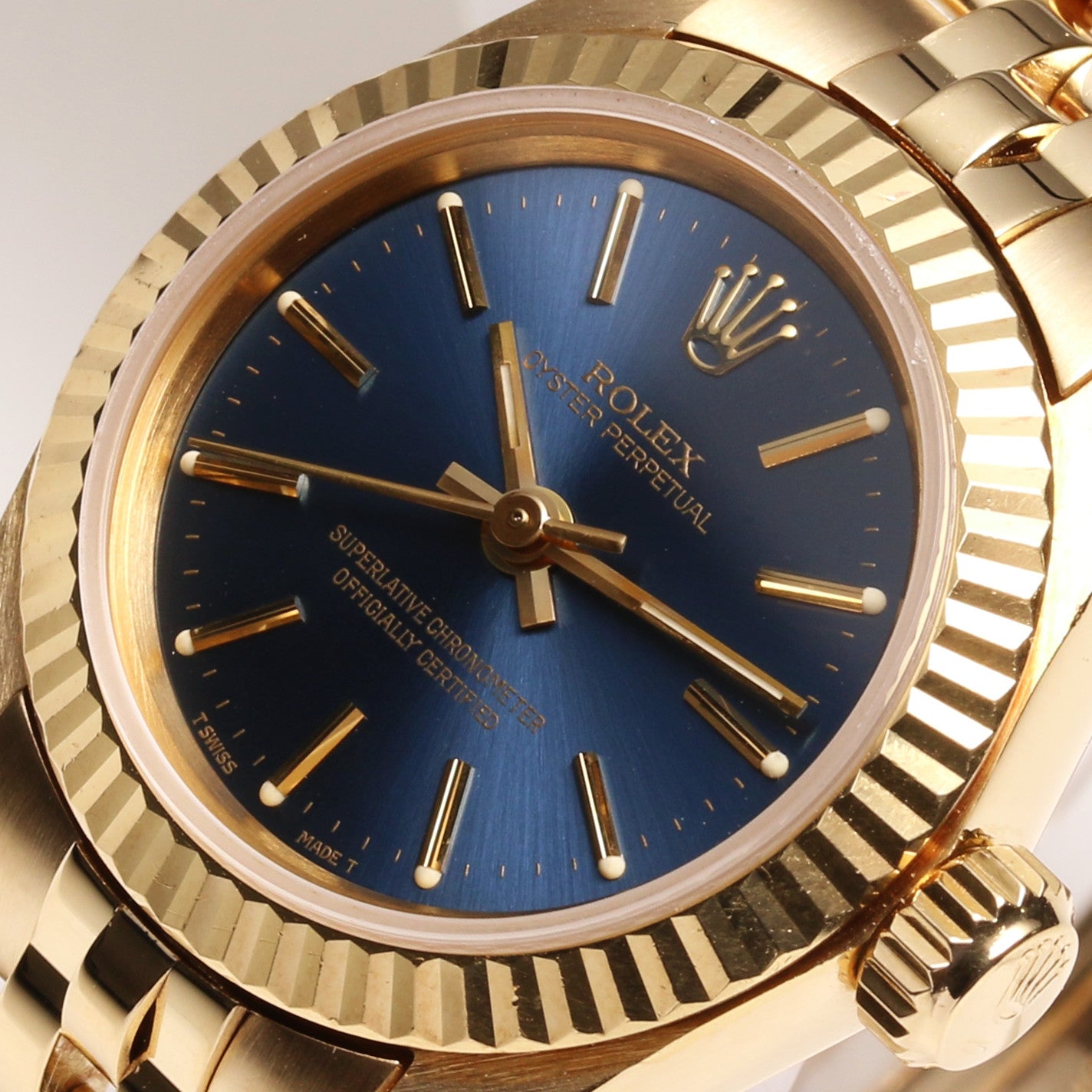 rolex_lady_oyster_perpetual_67198_18k_yellow_gold_second_hand_watch_collectors_4.jpg