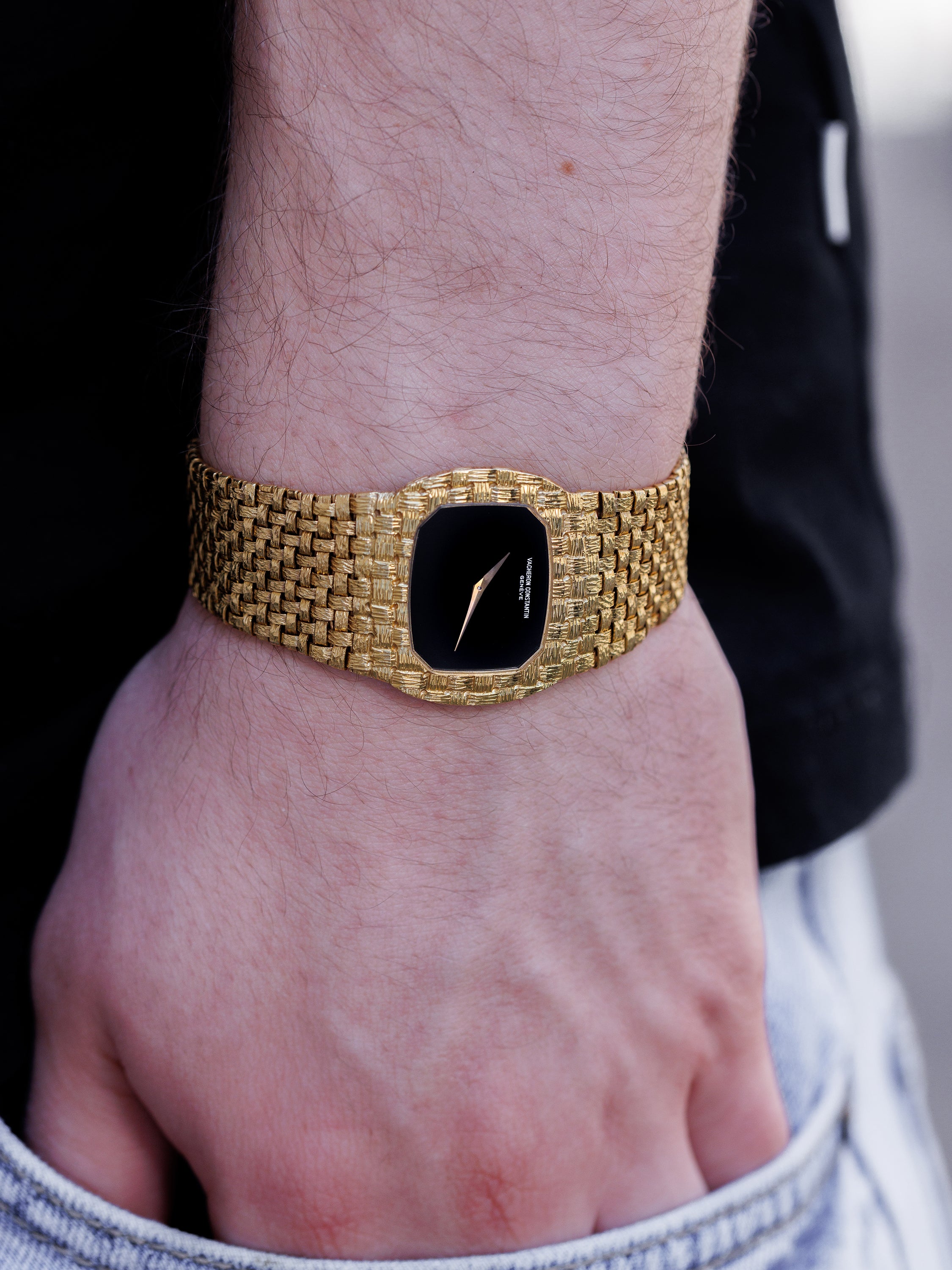 Vacheron Constantin 1970's Vintage Wristwatch | Onyx Dial | Woven Bracelet | 18k Yellow Gold | 31.5mm | Manual Wind