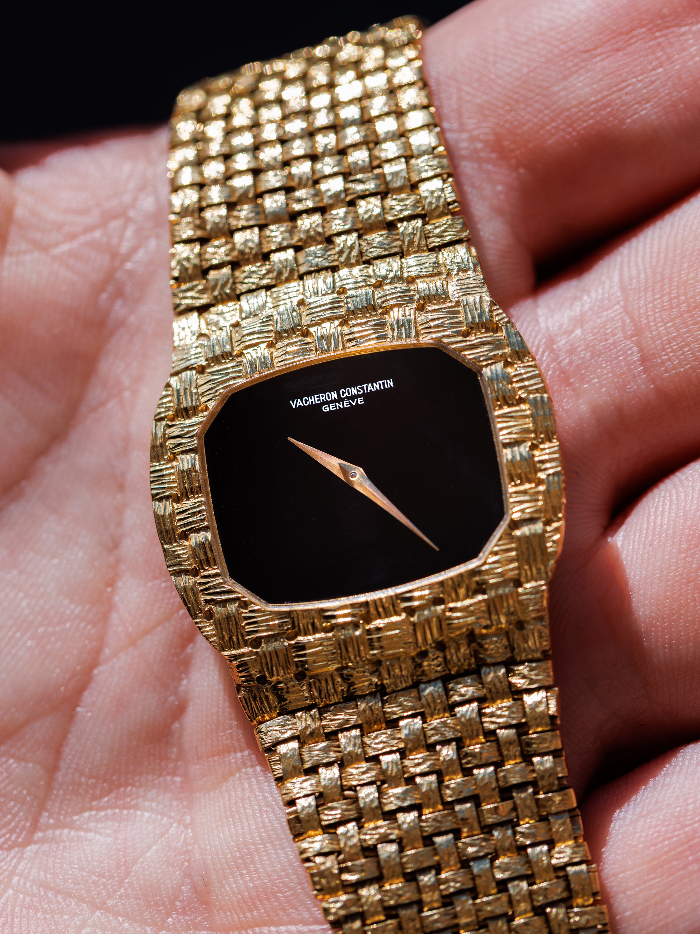 Vacheron Constantin 1970's Vintage Wristwatch | Onyx Dial | Woven Bracelet | 18k Yellow Gold | 31.5mm | Manual Wind