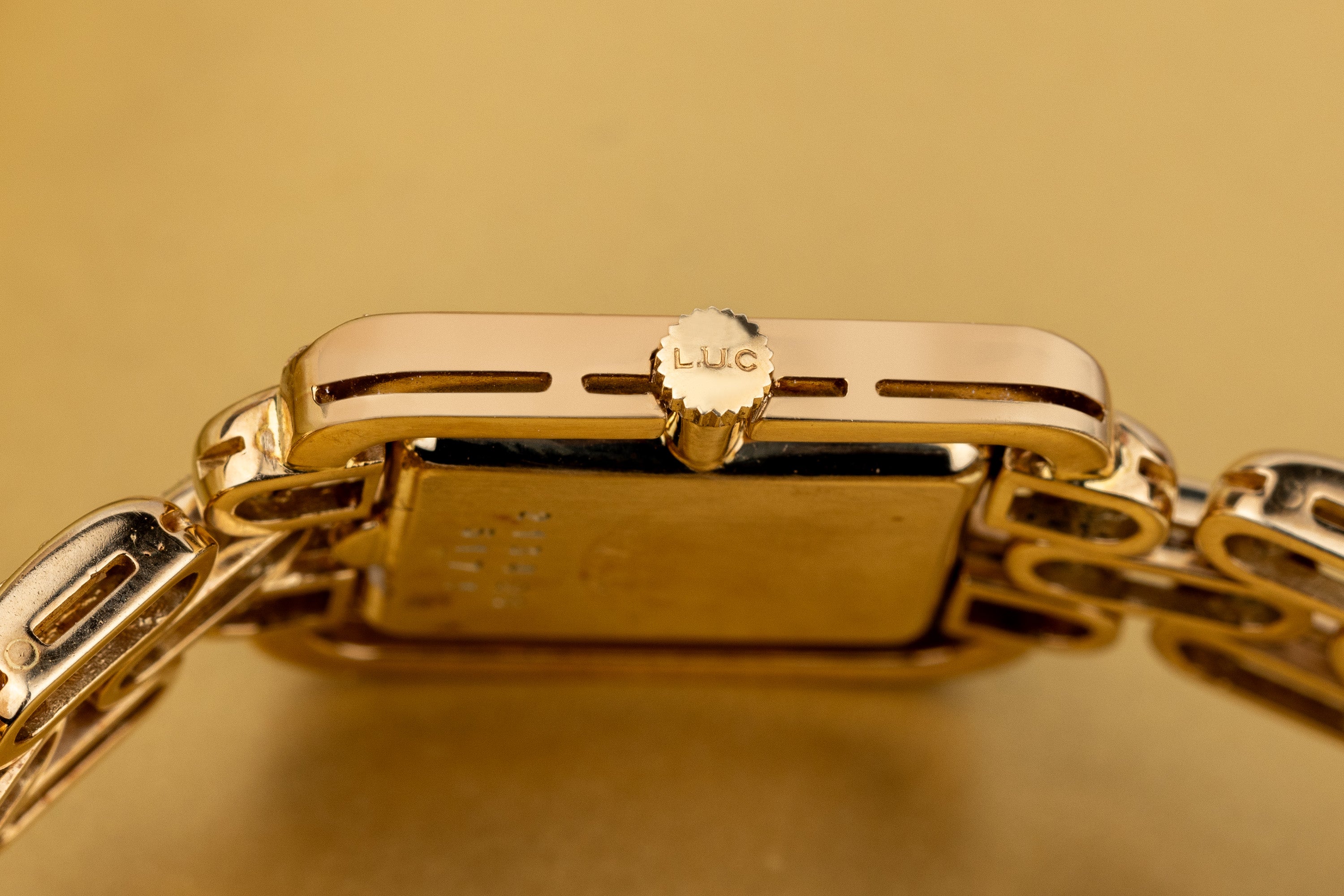 Chopard Vintage Ladies Watch | REF. 5171 | Silver 'Sparkle' Dial | 21.5mm | 18k Yellow Gold