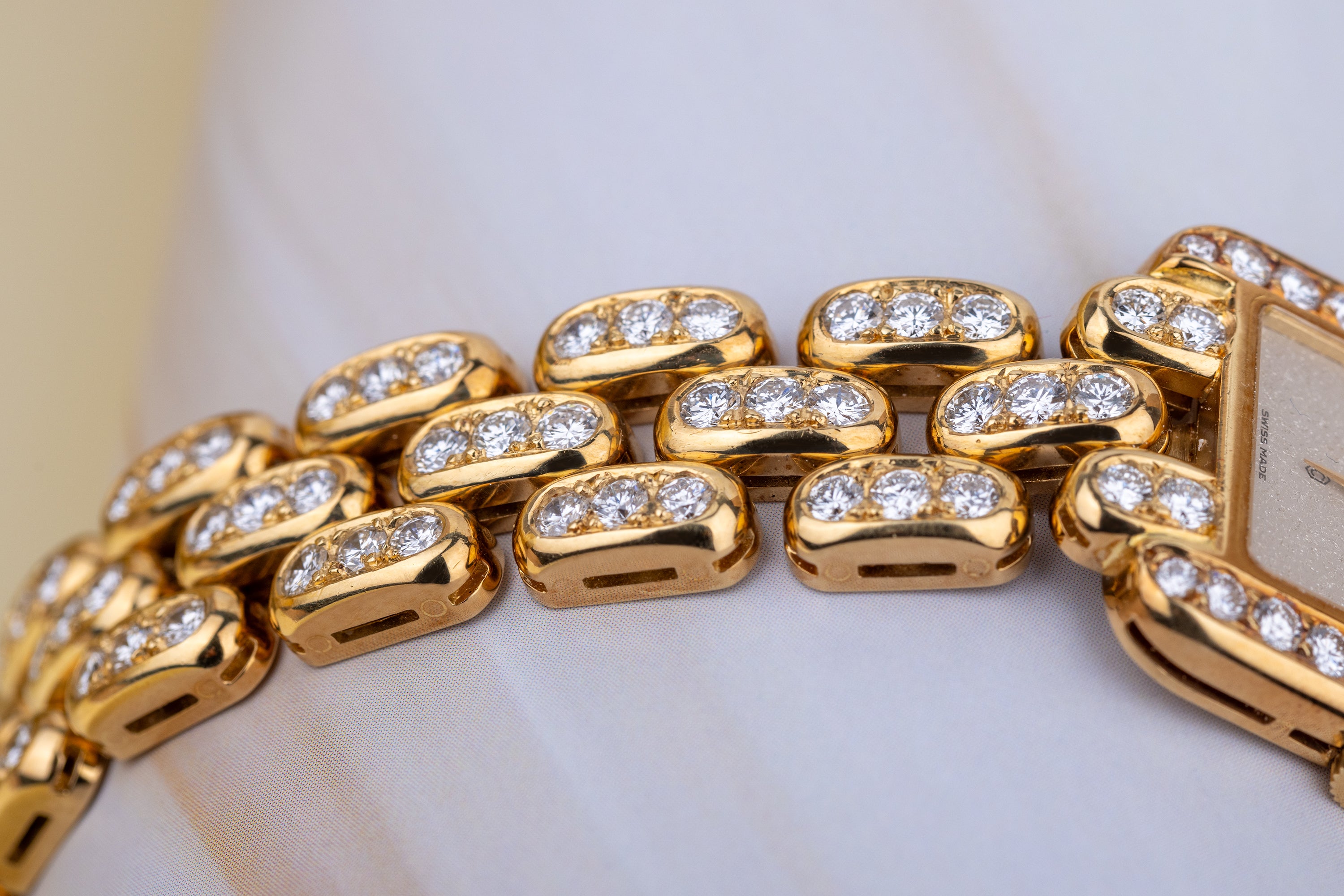 Chopard Vintage Ladies Watch | REF. 5171 | Silver 'Sparkle' Dial | 21.5mm | 18k Yellow Gold