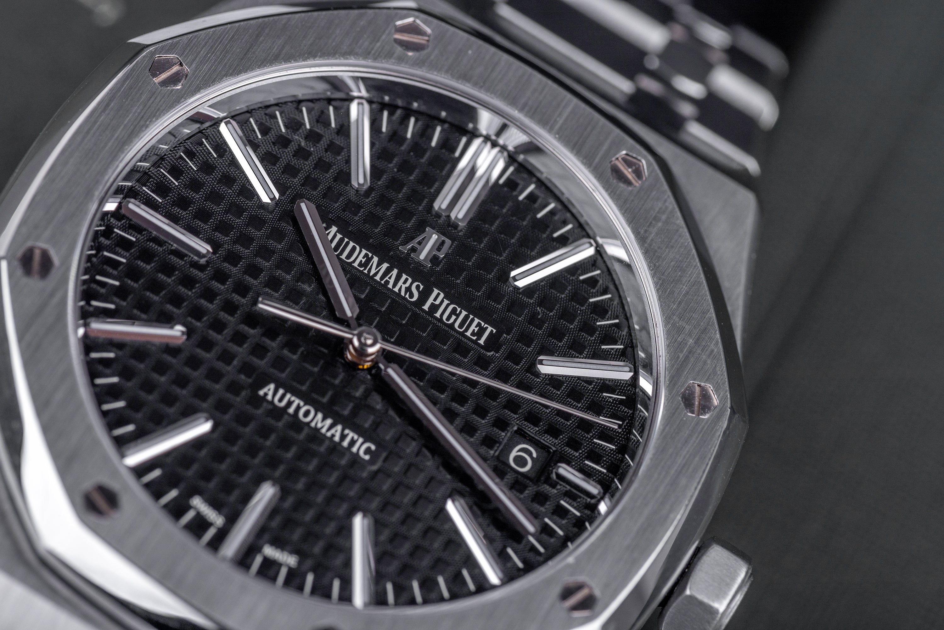 Audemars Piguet Royal Oak Selfwinding REF. 15400ST 41mm Box