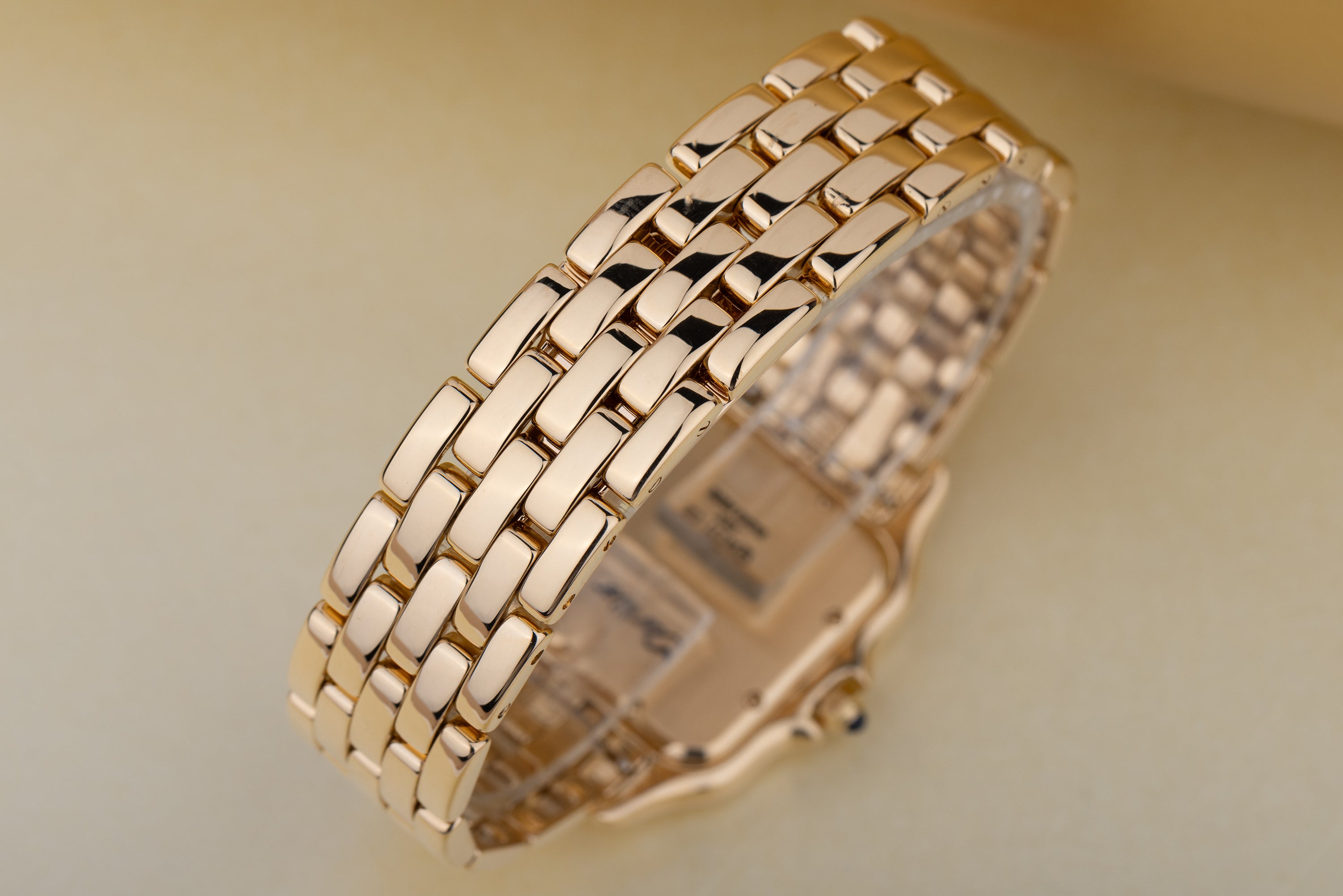 Cartier Panthere | REF. 8839 | 27mm | 18k Yellow Gold