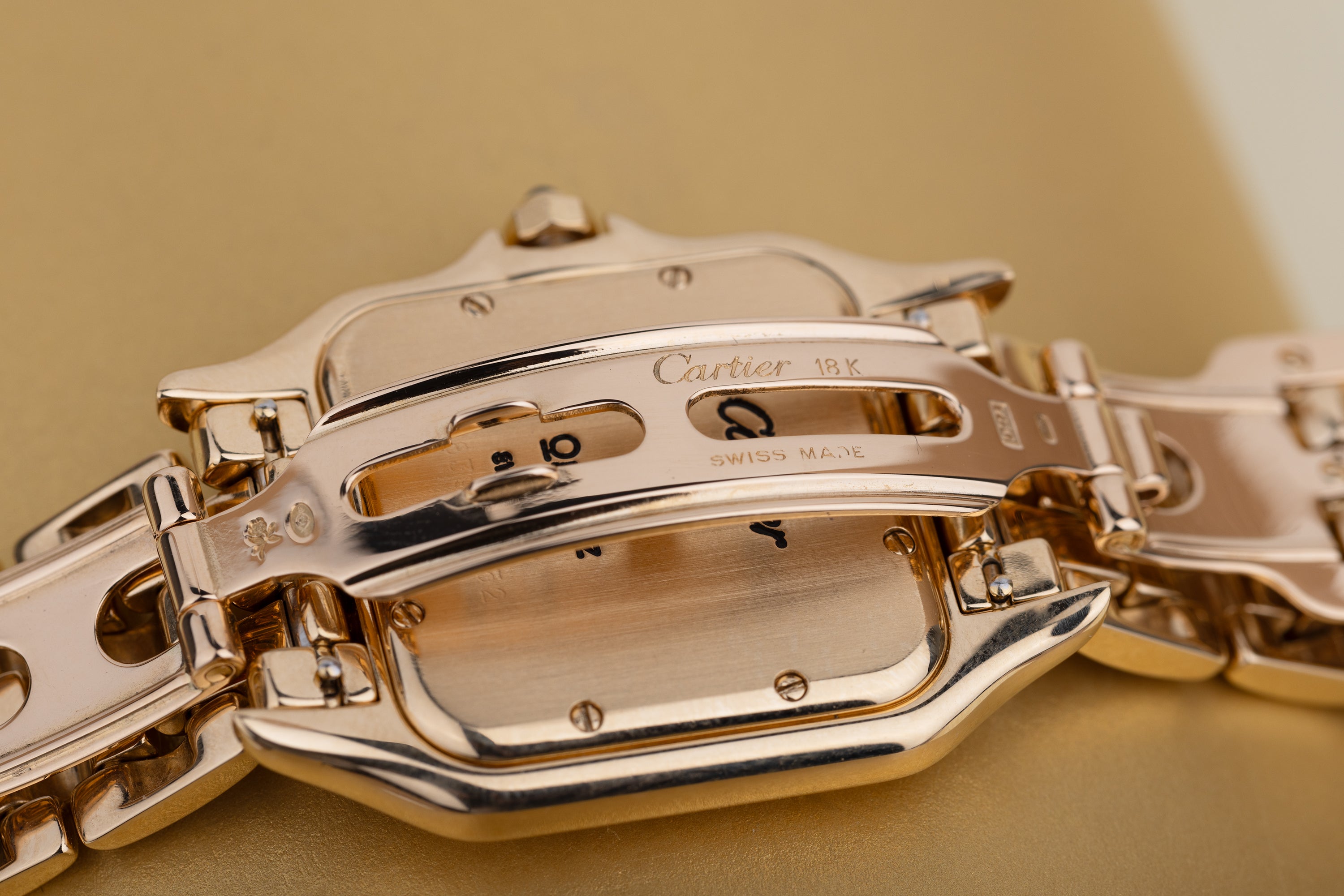 Cartier Panthere | REF. 8839 | 27mm | 18k Yellow Gold