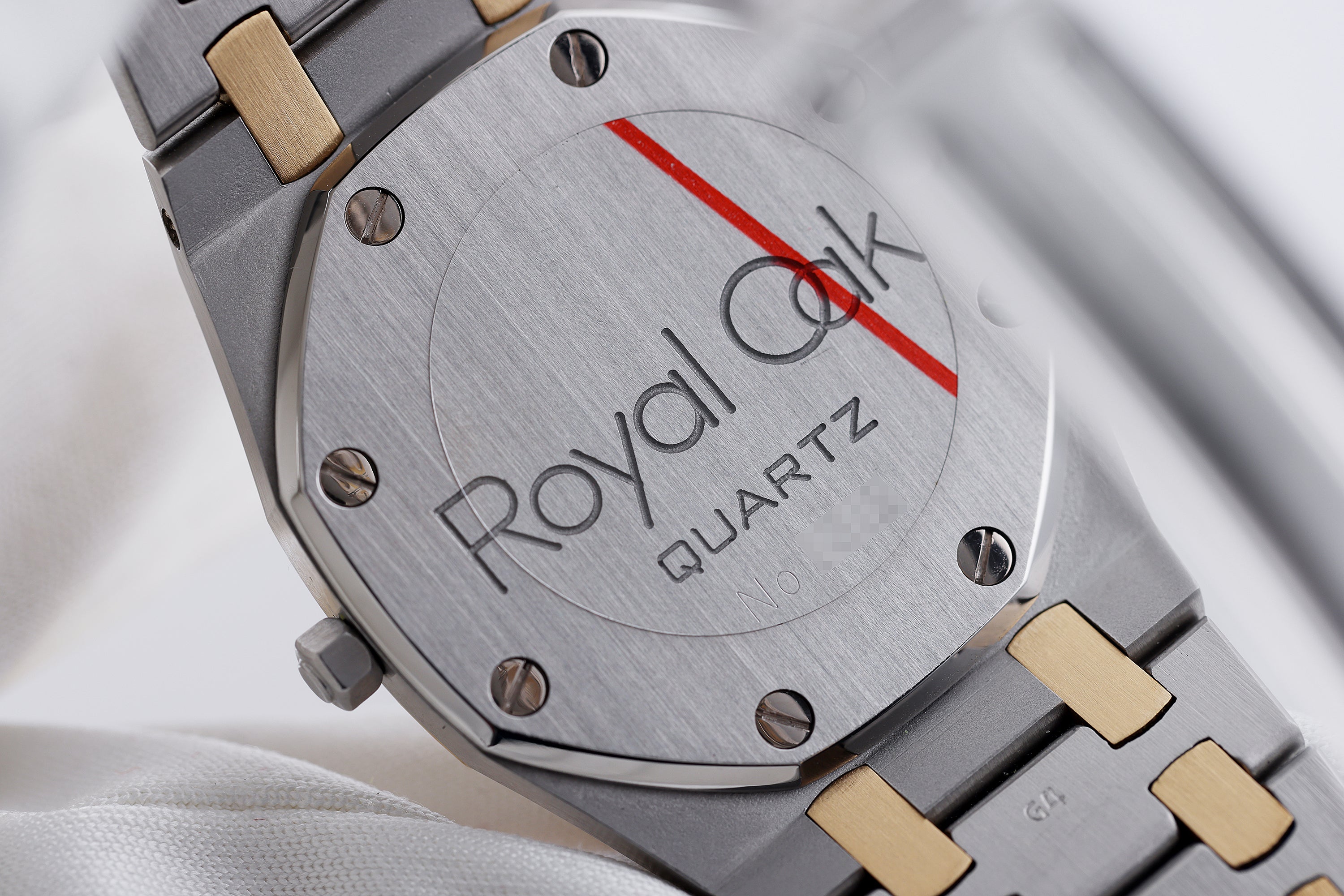 Audemars Piguet Royal Oak | Diamond Outer Bezel | Grey Dial | Stainless Steel & 18k Yellow Gold | 30mm | 1980s