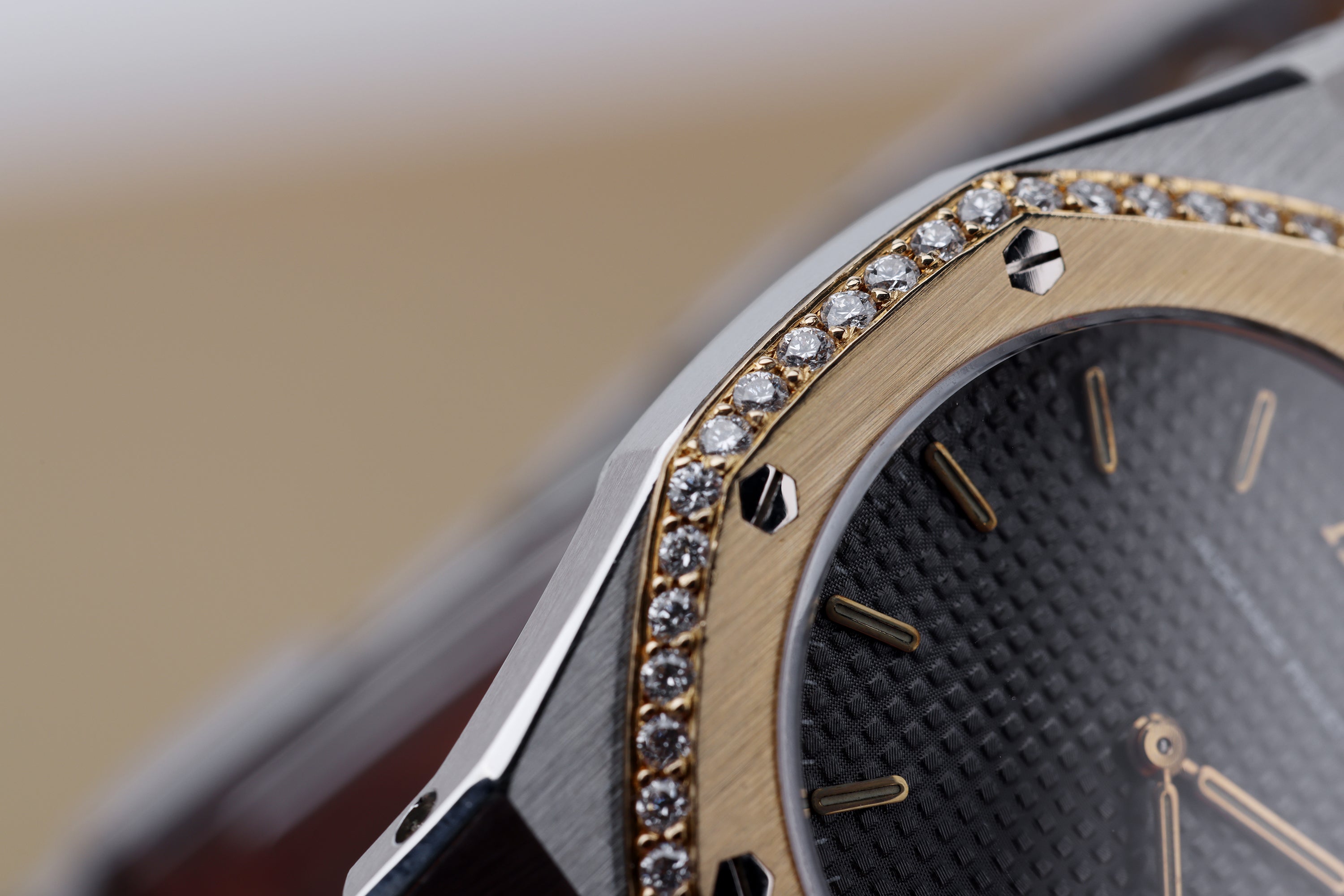 Audemars Piguet Royal Oak | Diamond Outer Bezel | Grey Dial | Stainless Steel & 18k Yellow Gold | 30mm | 1980s