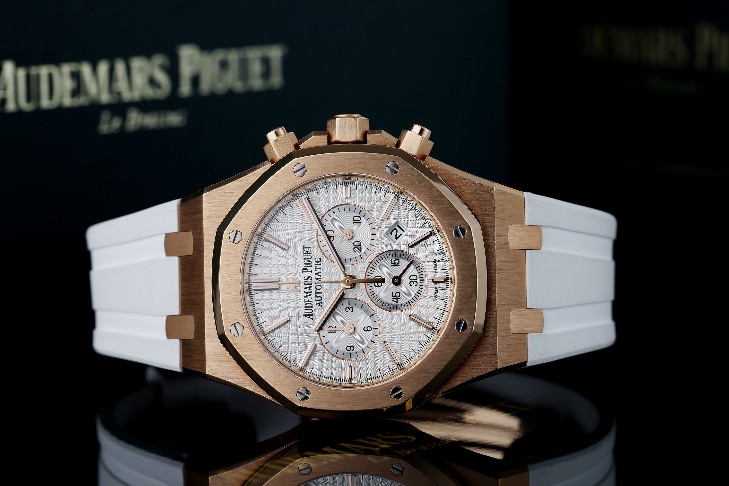 Audemars Piguet Royal Oak | REF. 26320OR.OO.D088CR.01 | 41mm | 18k Rose Gold | Box & Papers