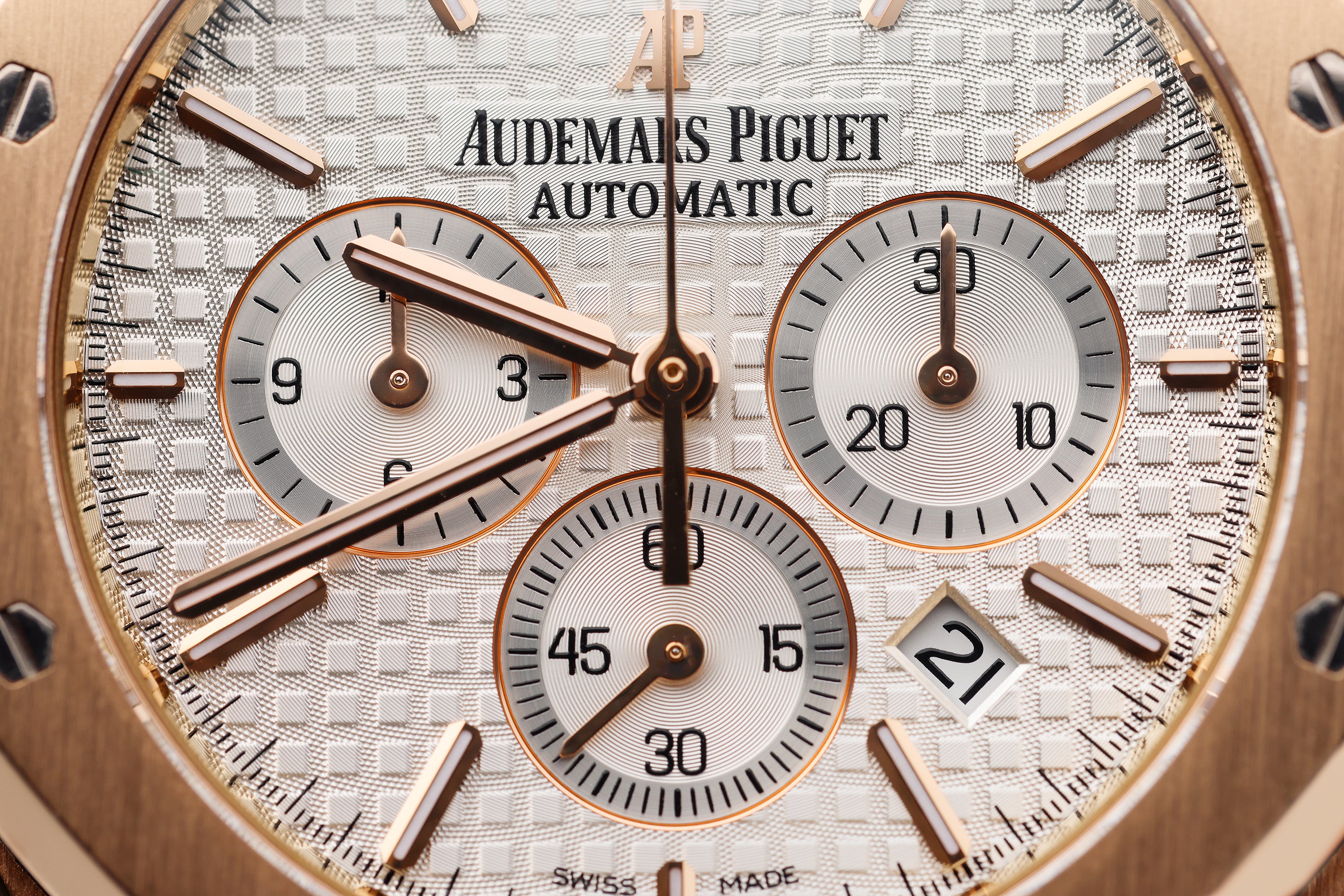 Audemars Piguet Royal Oak | REF. 26320OR.OO.D088CR.01 | 41mm | 18k Rose Gold | Box & Papers