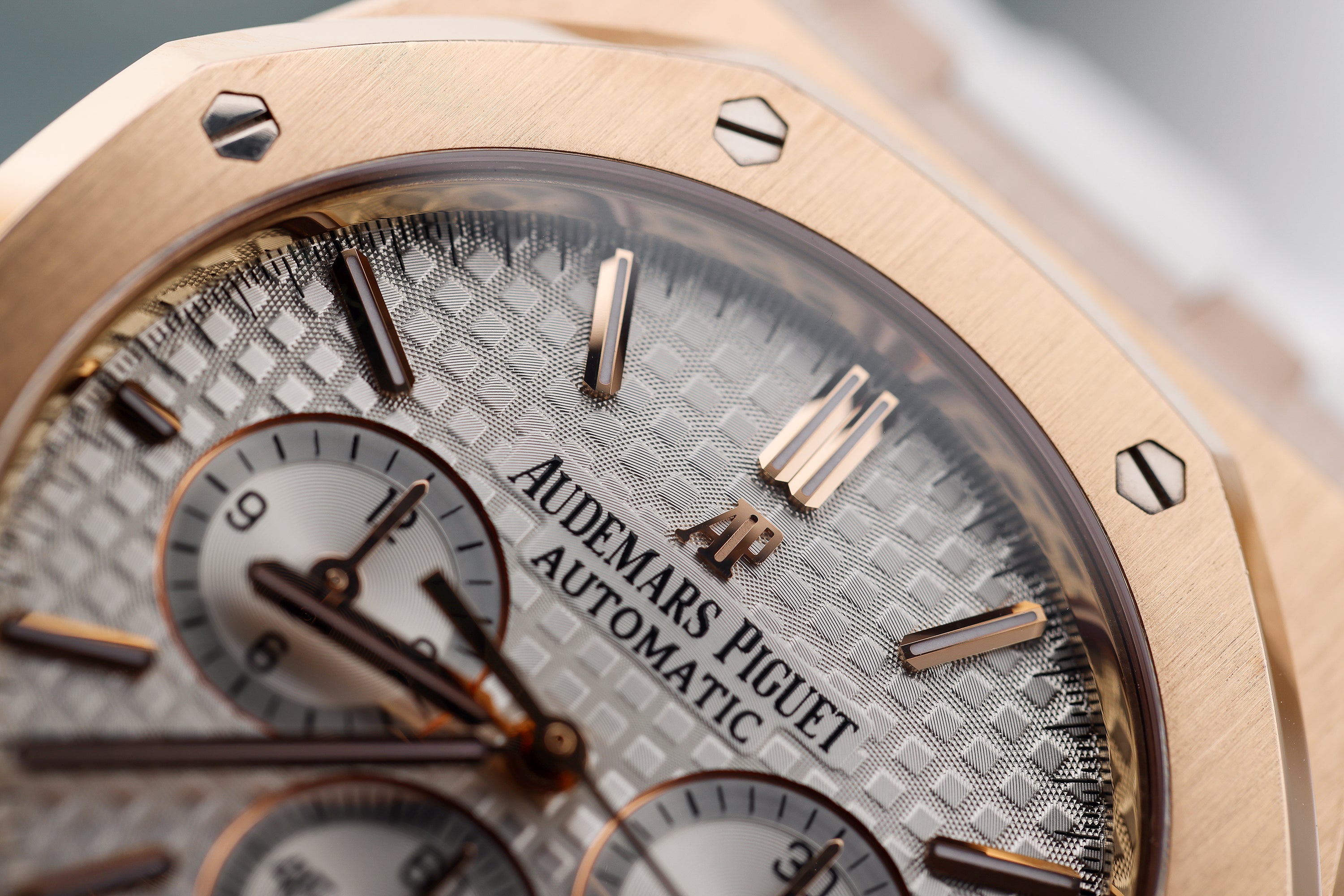 Audemars Piguet Royal Oak | REF. 26320OR.OO.D088CR.01 | 41mm | 18k Rose Gold | Box & Papers