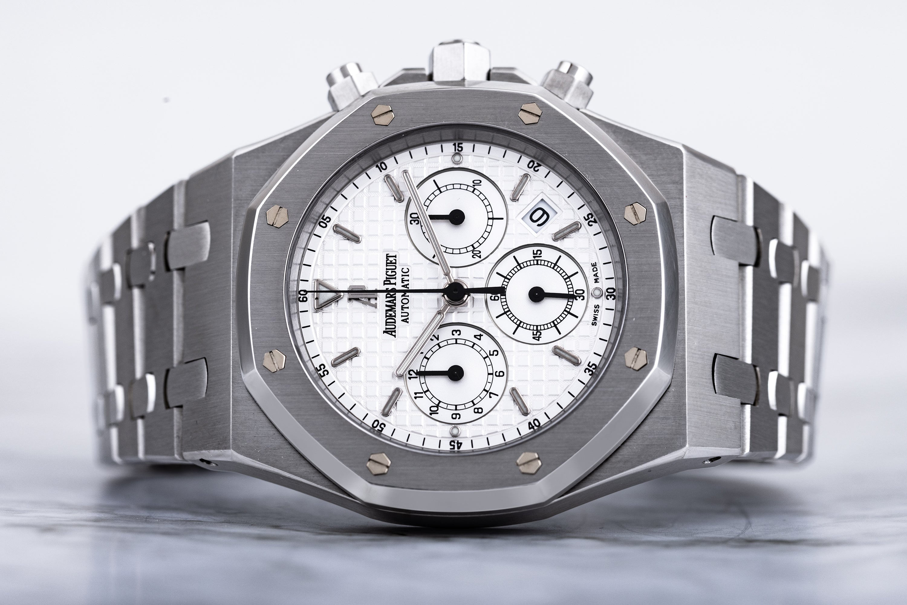 Audemars Piguet Royal Oak Chronograph | REF. 25860ST.OO.1110ST.05 | White Dial | Stainless Steel