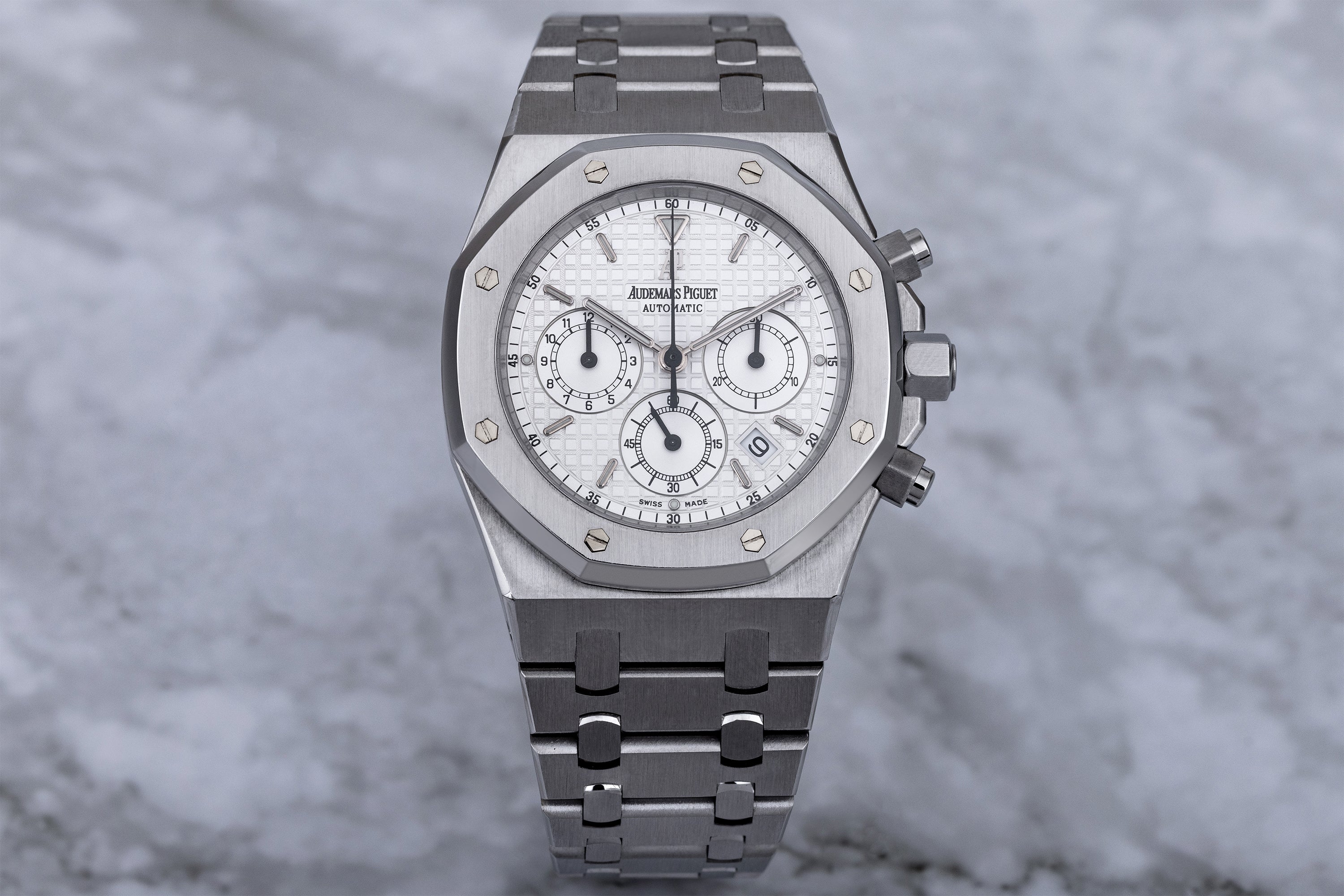 Audemars Piguet Royal Oak Chronograph | REF. 25860ST.OO.1110ST.05 | White Dial | Stainless Steel