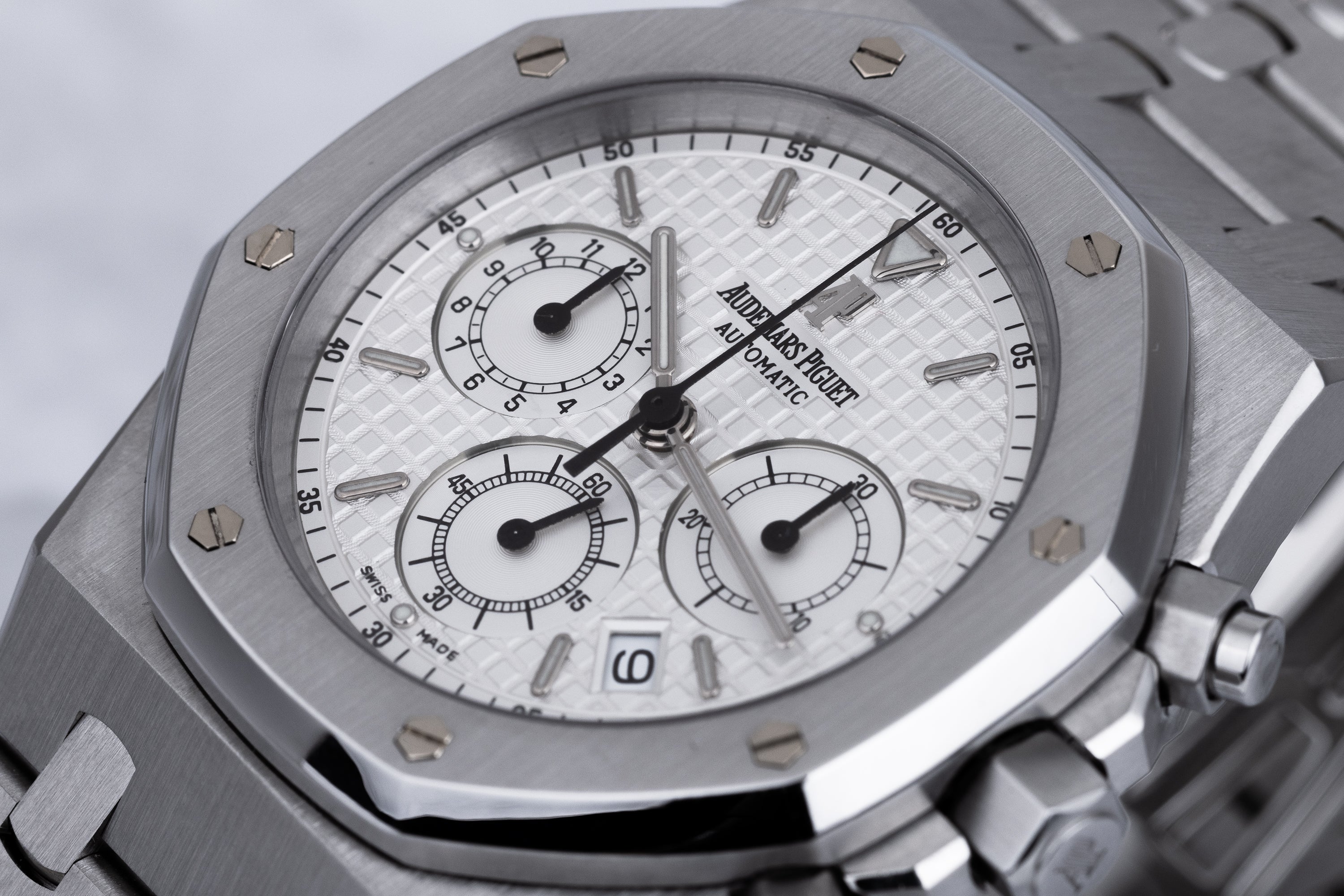 Audemars Piguet Royal Oak Chronograph | REF. 25860ST.OO.1110ST.05 | White Dial | Stainless Steel