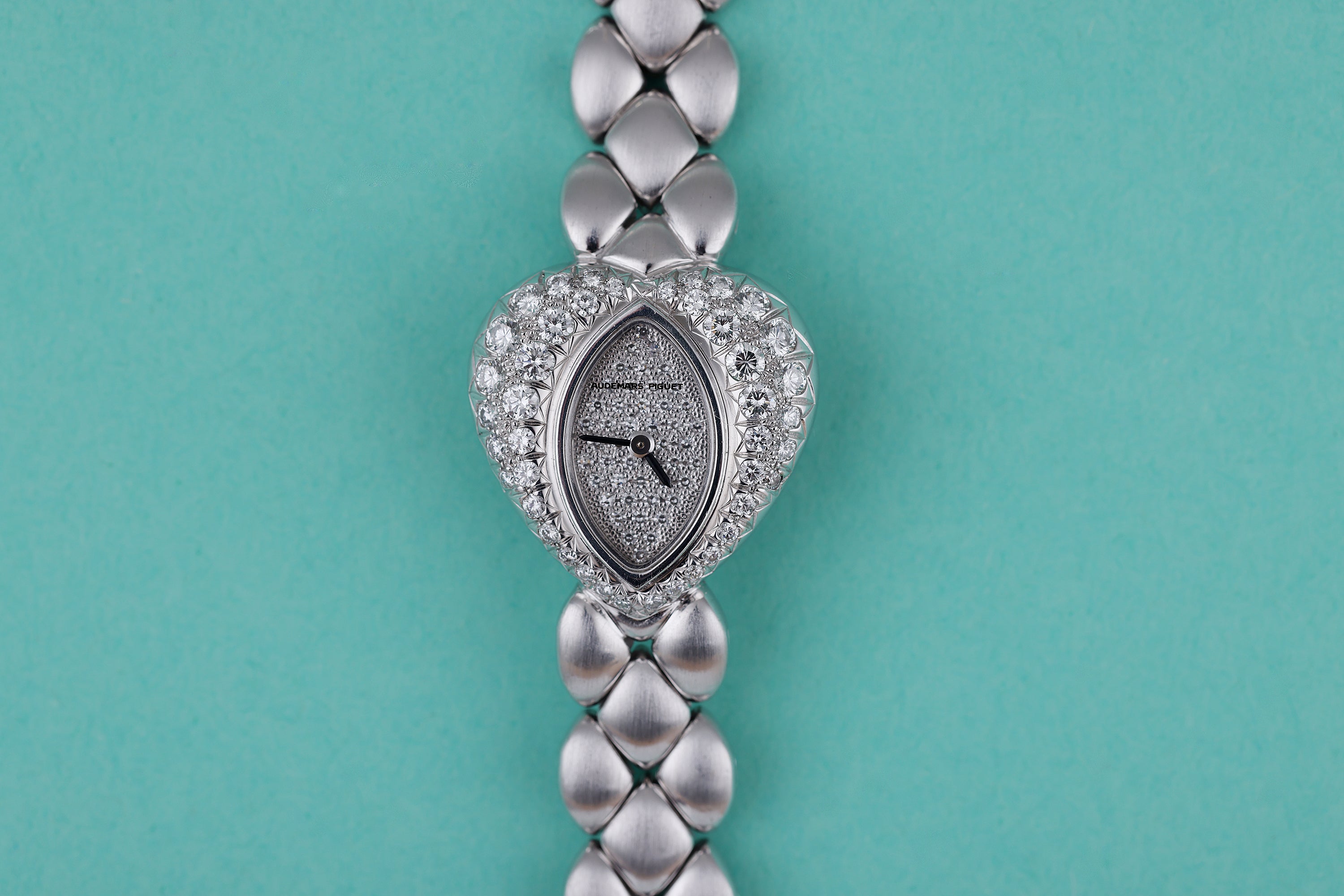 Audemars Piguet Coeur Vintage Ladies Watch | Heart-Shaped Diamond Case | 18k White Gold | Matte Finish | 20.5mm | 1980s