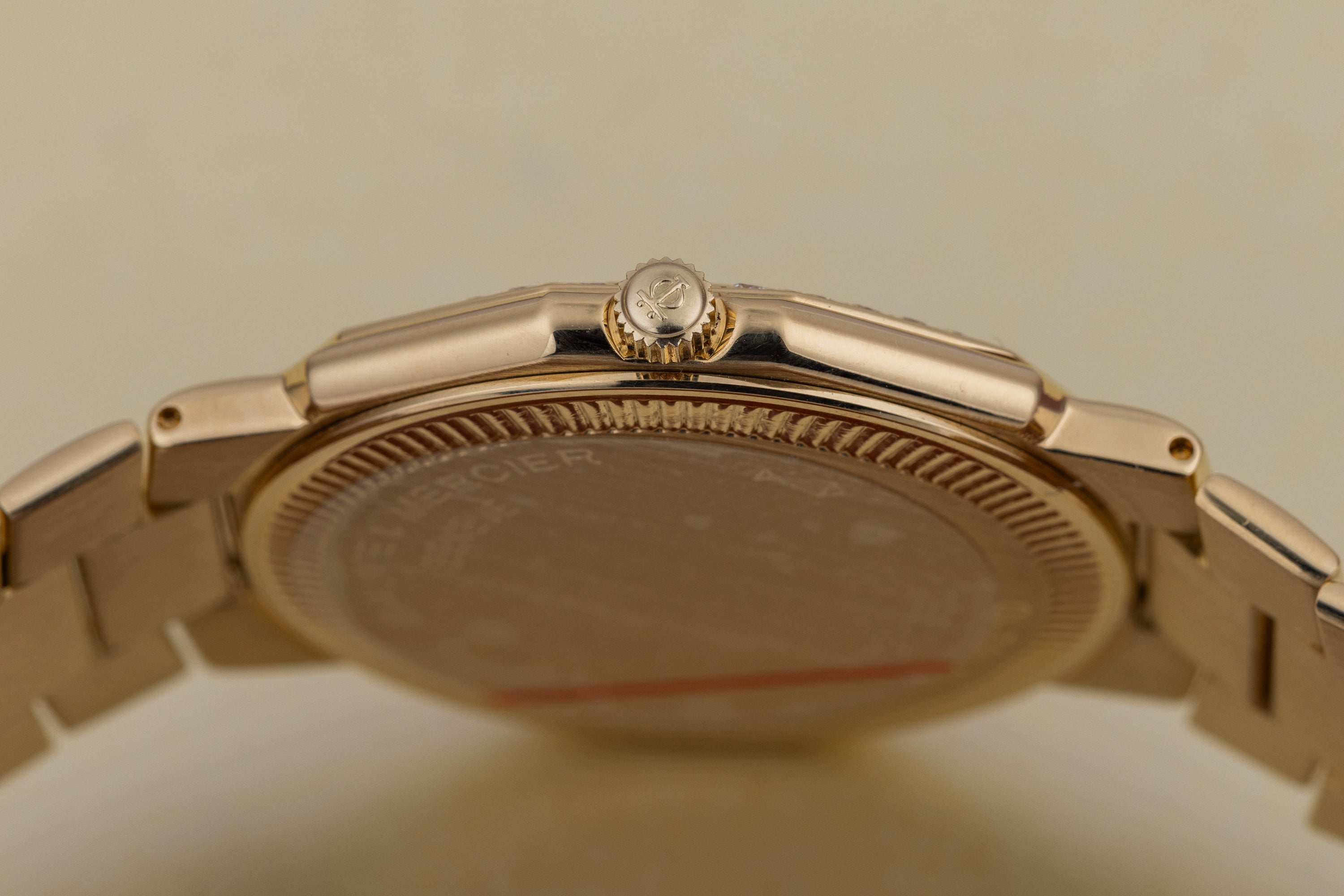 Baume & Mercier 1980's Riviera | REF. 87012.950 | 18k Yellow Gold | 'Khalifa, State of Qatar' Dial