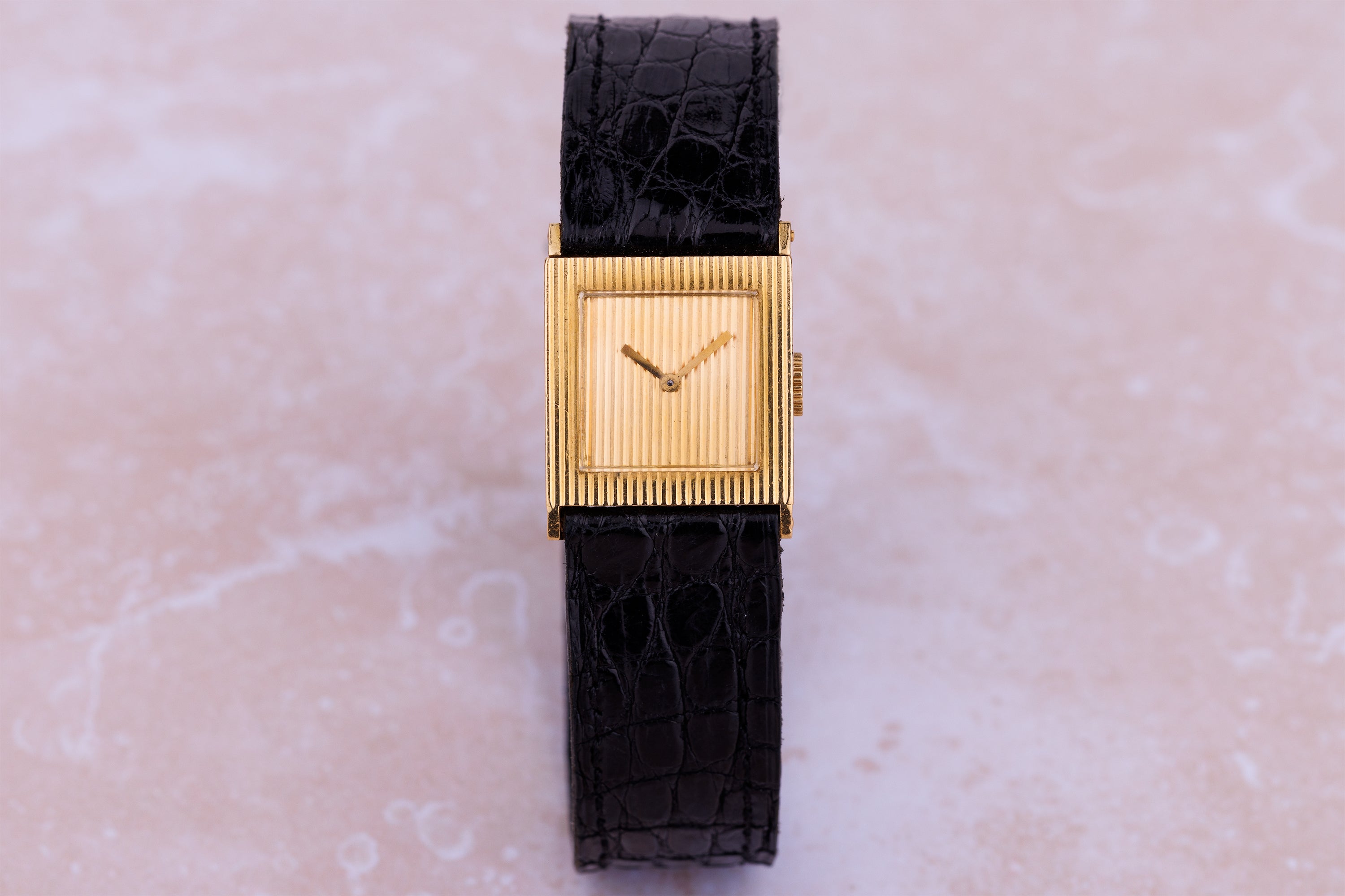 Boucheron Carrée | REF. BT1203255 | 18k Yellow Gold | 20mm | Manual Wind | Circa 1970s