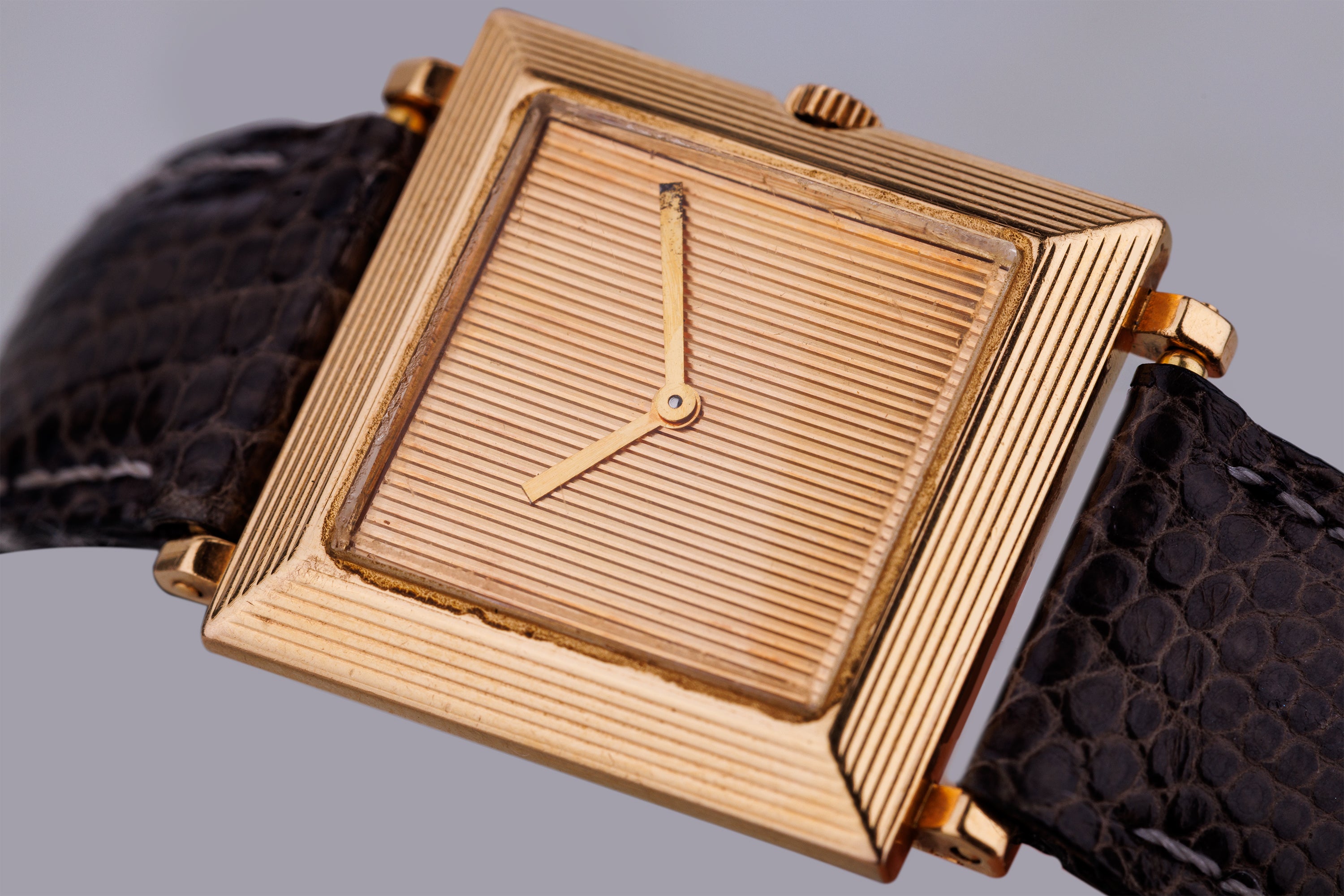 Boucheron Carrée | REF. BT1203255 | 18k Yellow Gold | 25mm | Manual Wind | Circa 1970s