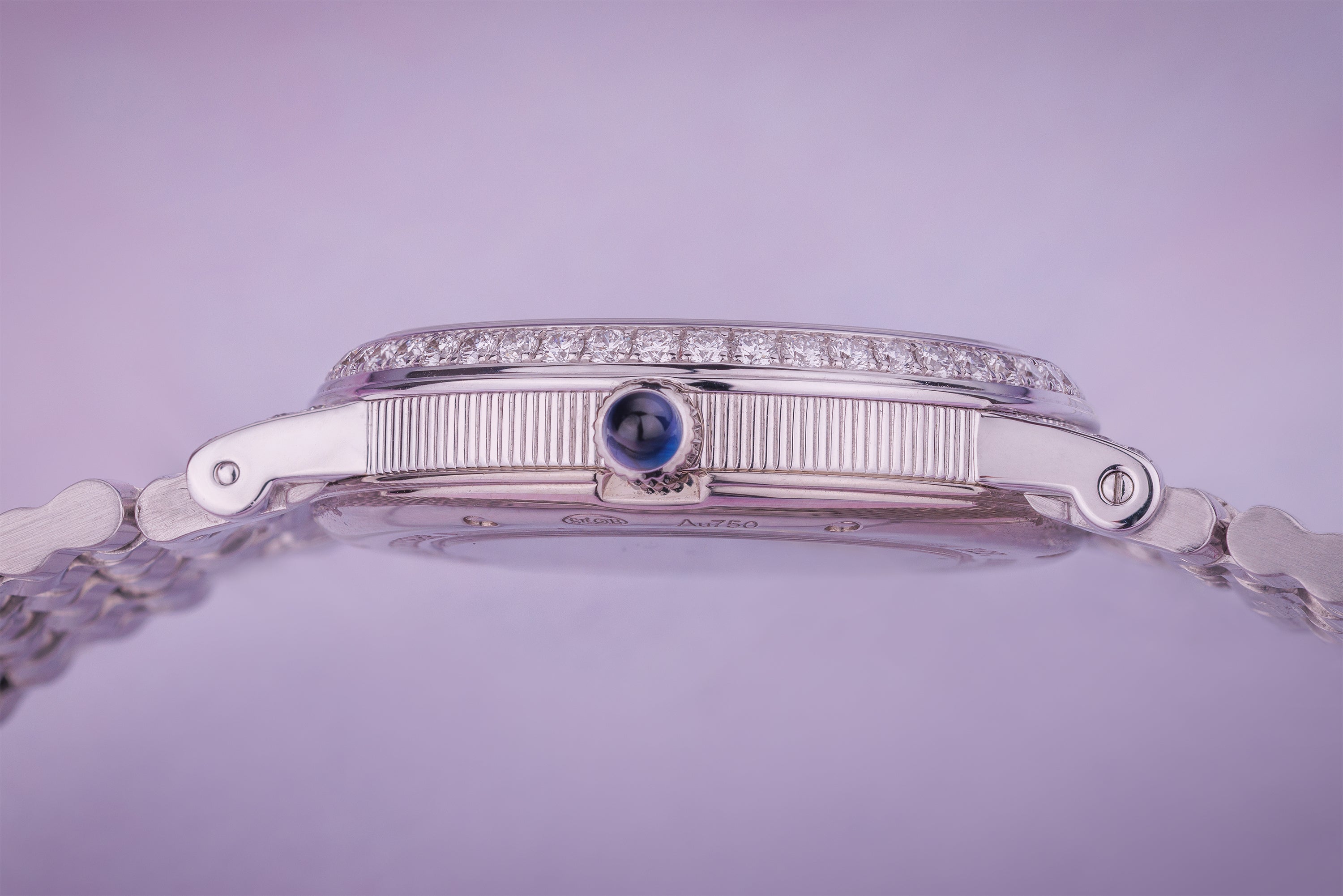 Breguet Classique | REF. 8068BB/52/BC0/DD00 | 18k White Gold | Mother of Pearl Dial | Diamond Bezel & Shoulders | 30.5mm | Papers