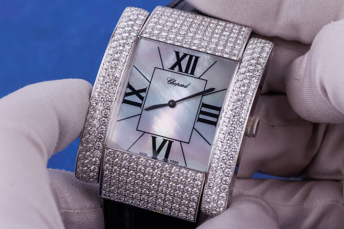 Chopard La Strada | REF. 41/7091/8-20 | Mother of Pearl Dial & Diamonds | 18k White Gold | Quartz | 44mm | Circa 2000's