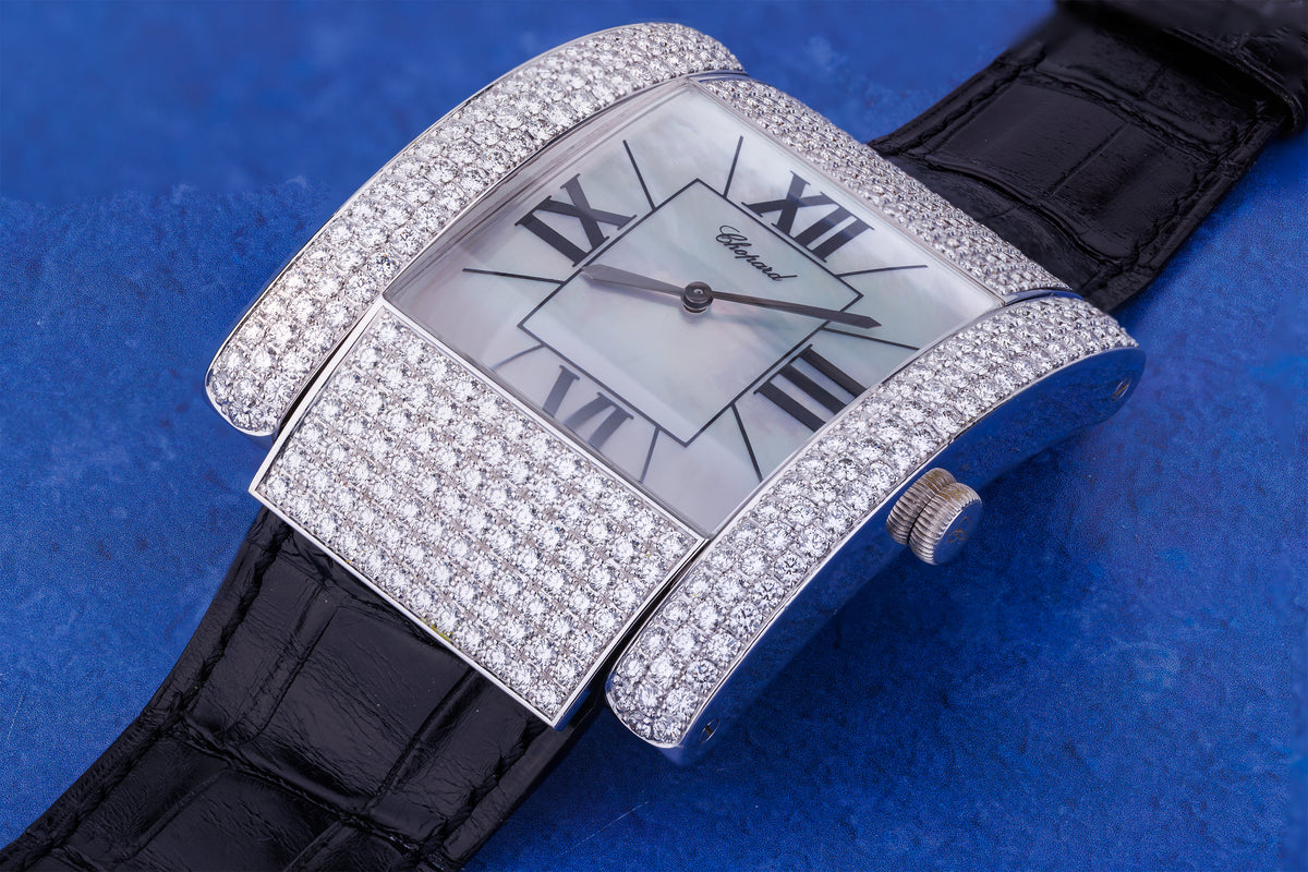 Chopard La Strada | REF. 41/7091/8-20 | Mother of Pearl Dial & Diamonds | 18k White Gold | Quartz | 44mm | Circa 2000's