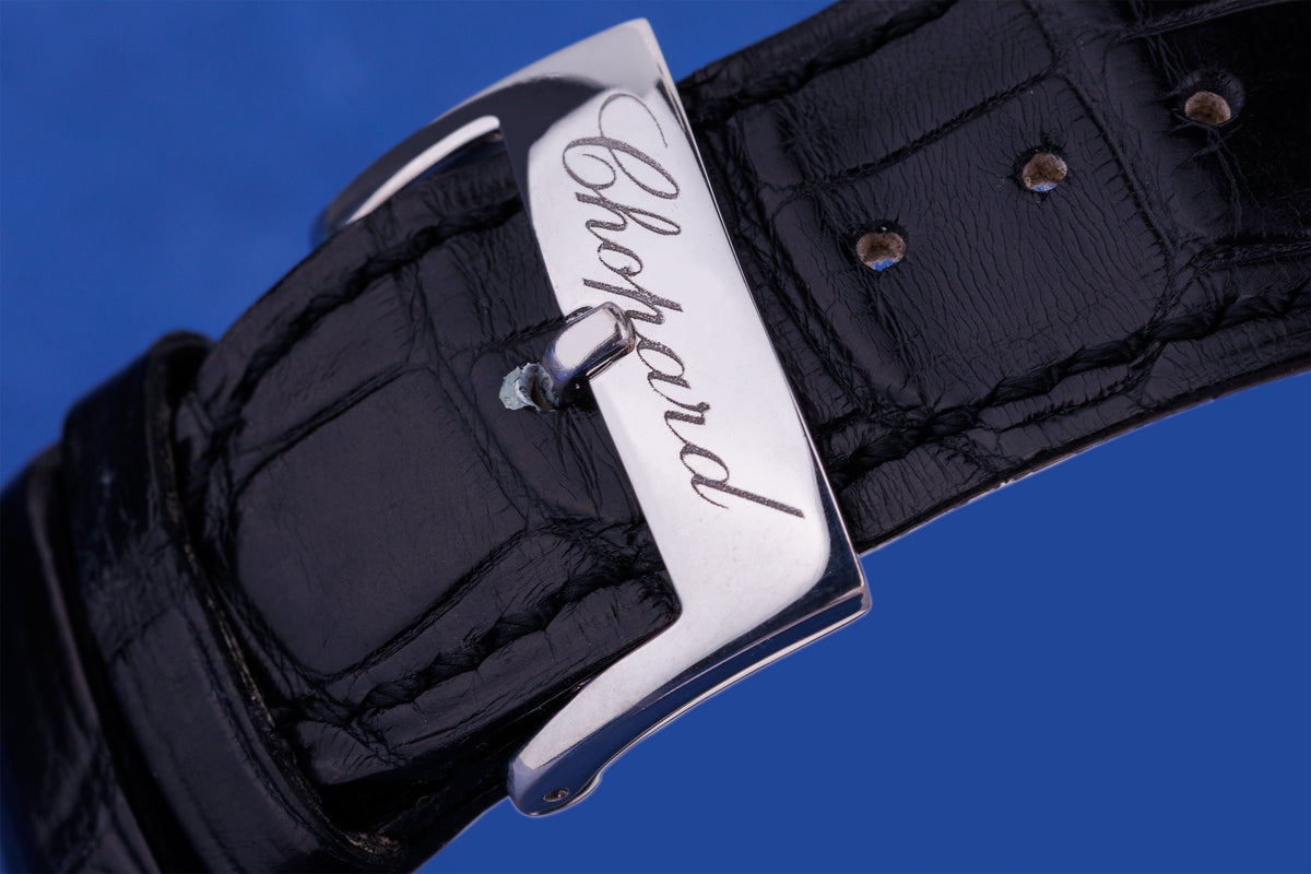 Chopard La Strada | REF. 41/7091/8-20 | Mother of Pearl Dial & Diamonds | 18k White Gold | Quartz | 44mm | Circa 2000's