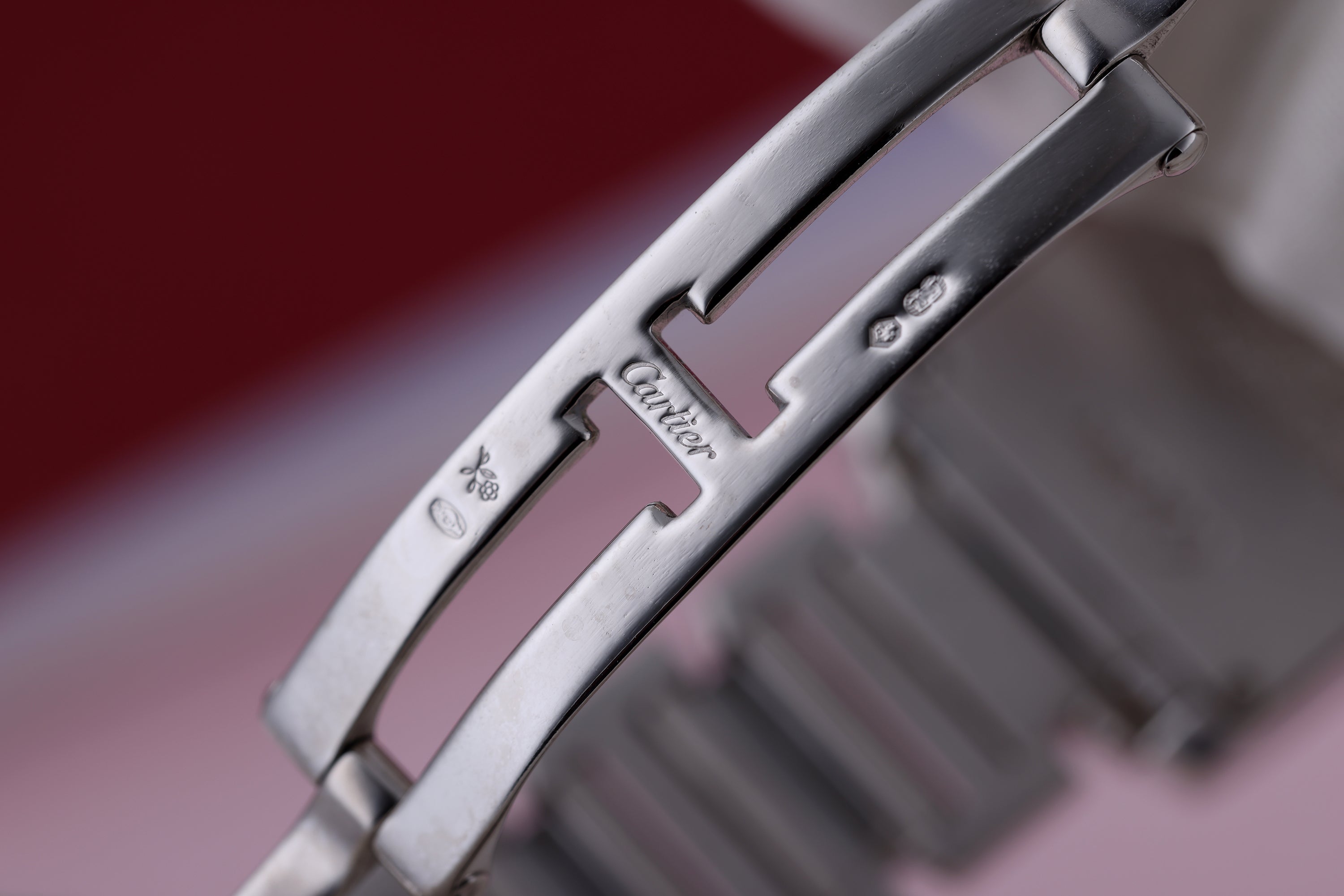 Cartier Tank Francaise | REF. WE1002S3 / 2365 | Diamond Bezel | 20mm | 18k White Gold | Box & Papers