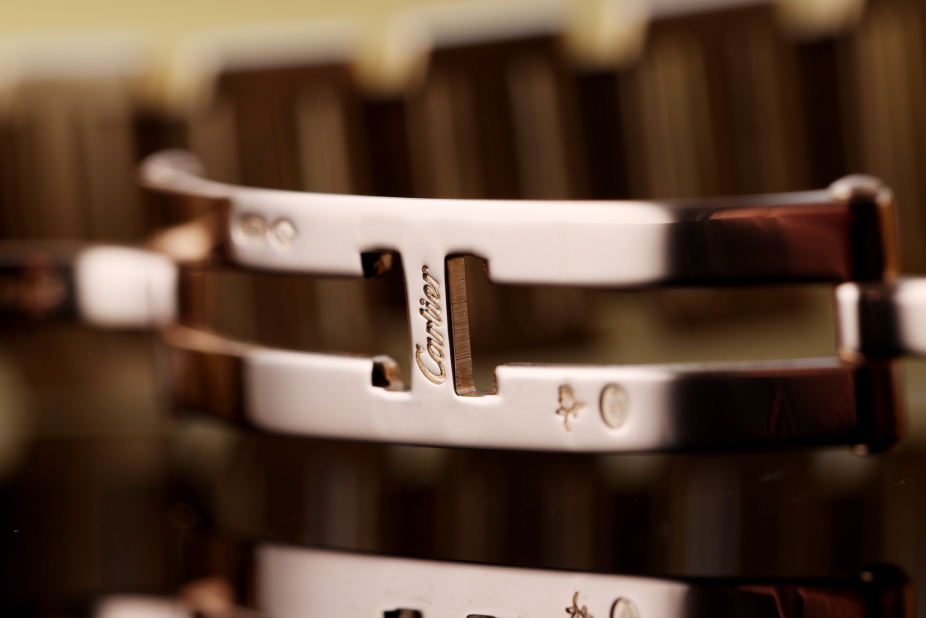 Cartier Tank Francaise | REF. 2385 | Diamond Bezel & Bracelet | 18k Yellow Gold | Box | 2000's