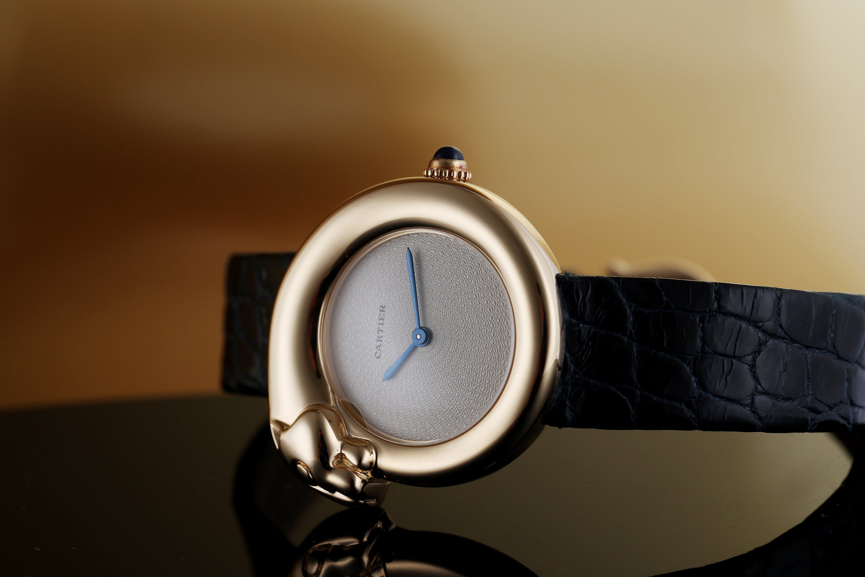 Cartier Panthere 1925 | REF. 2325 | 28mm | 18k Yellow Gold | 2000's